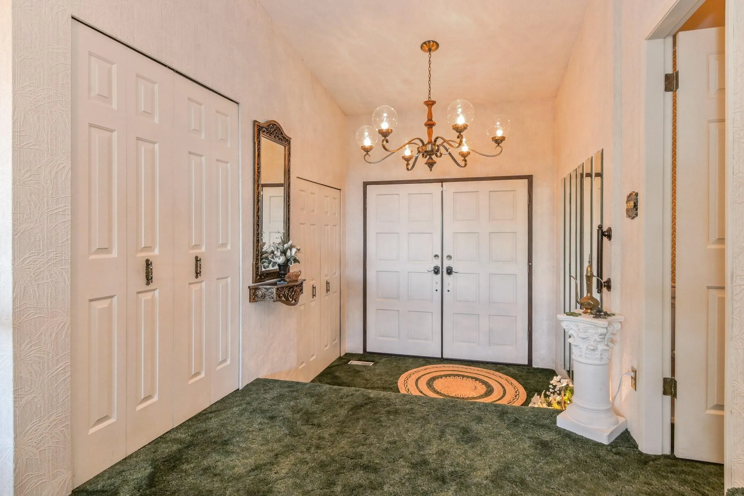 2704 St. Moritz Way