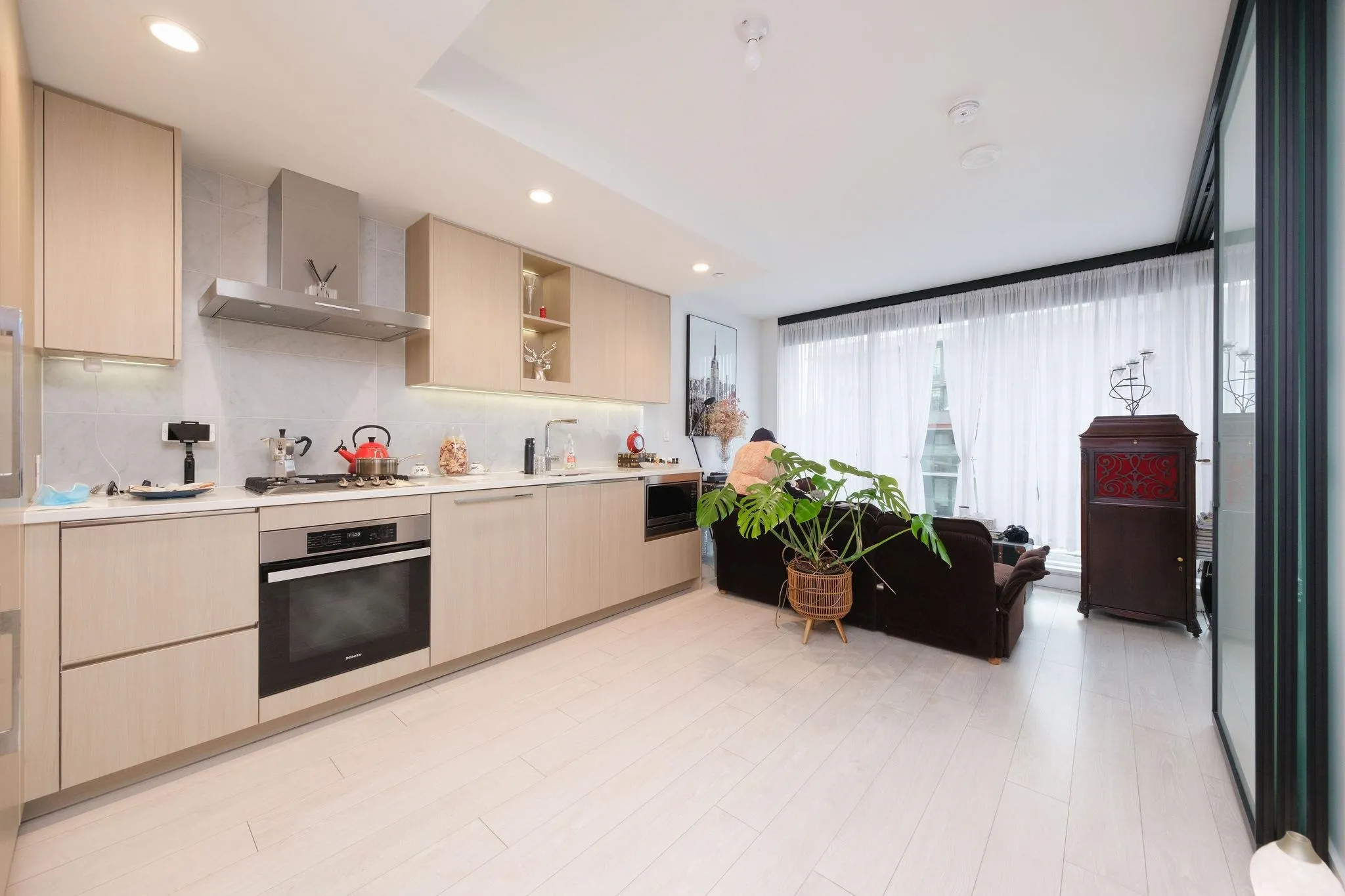 1768 Cook Street #905