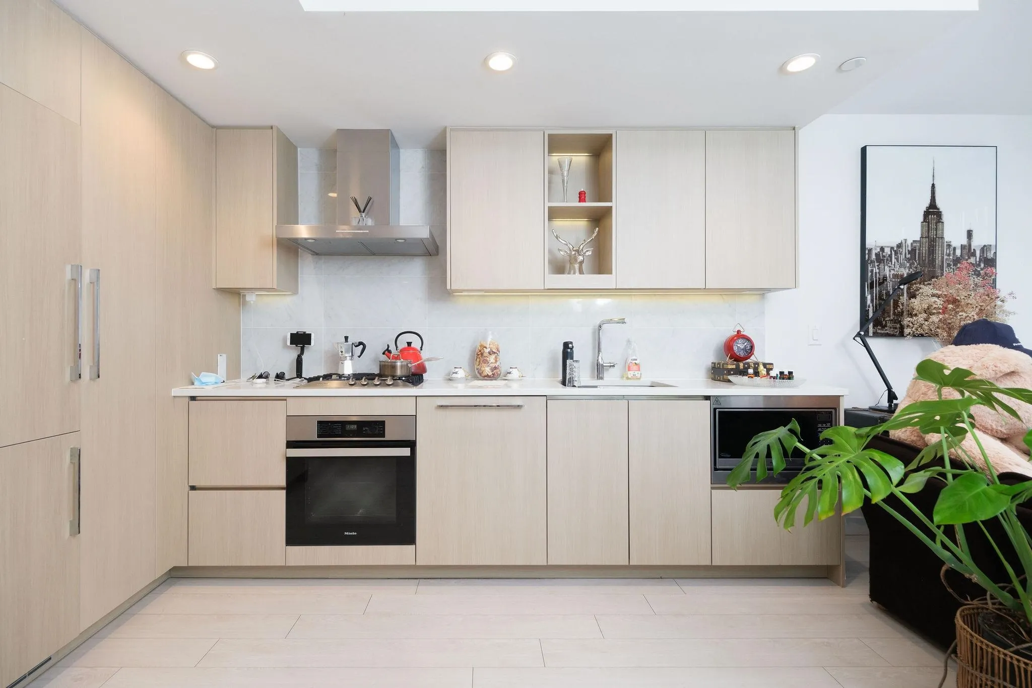 1768 Cook Street #905
