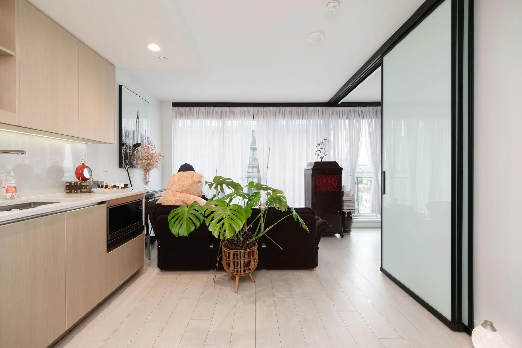 1768 Cook Street #905