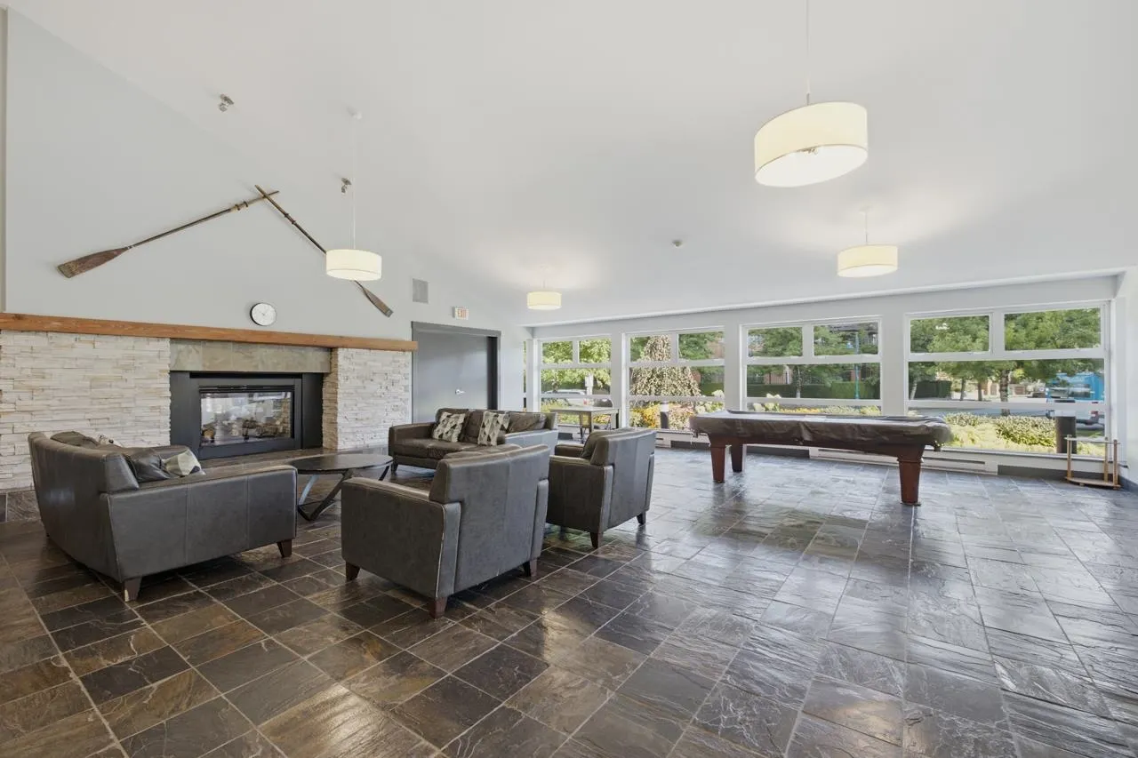 651 Nootka Way #1707