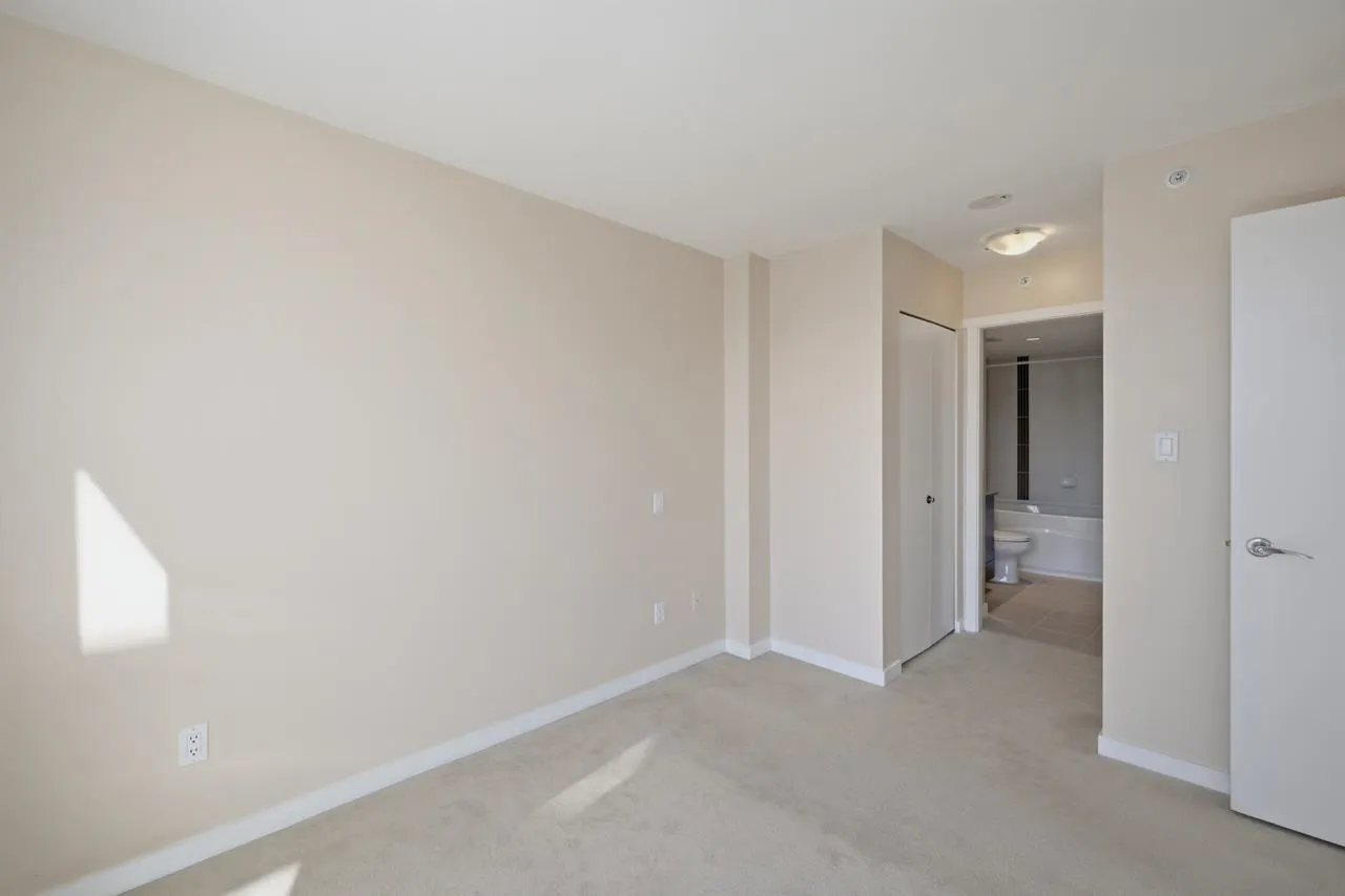 651 Nootka Way #1707