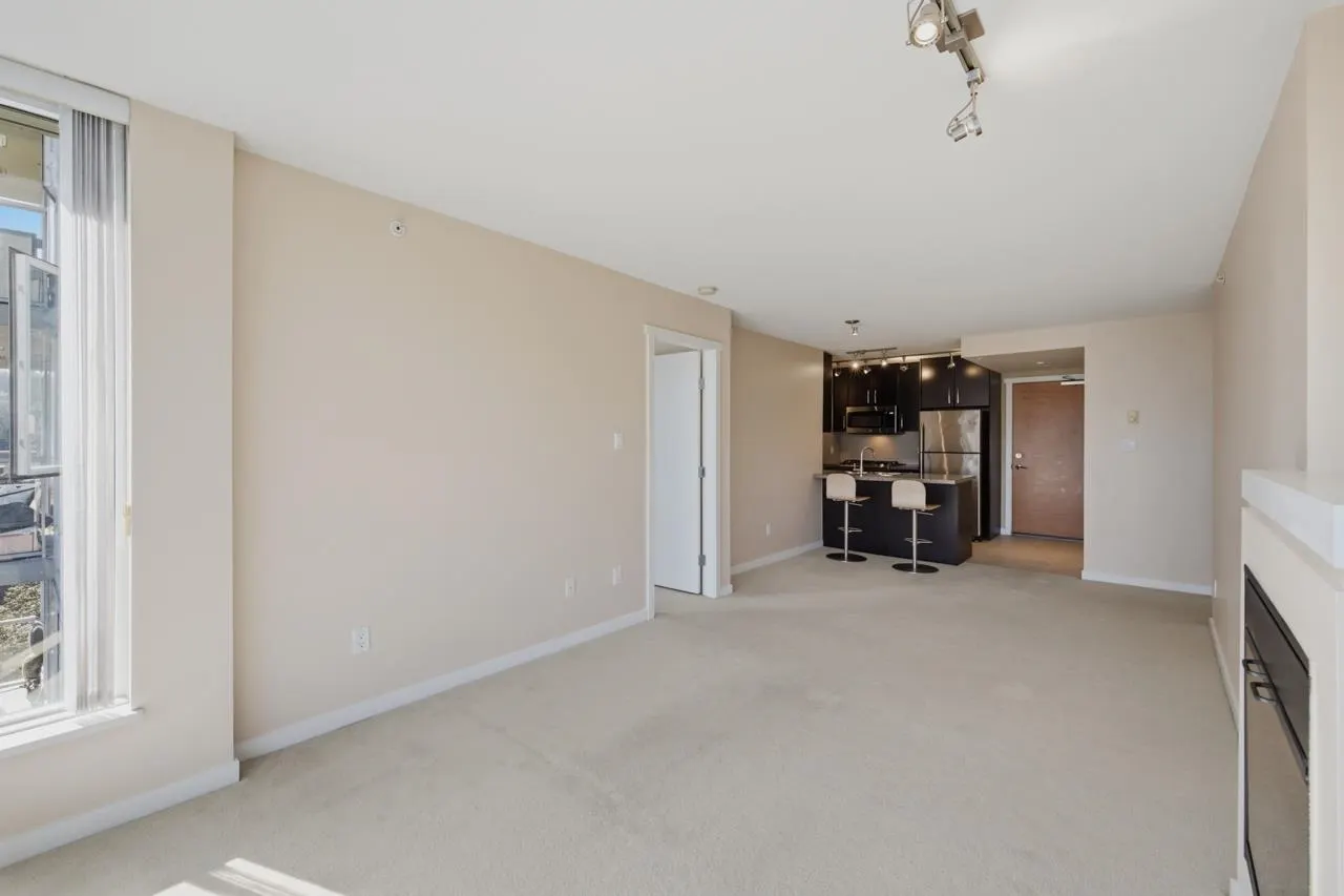 651 Nootka Way #1707