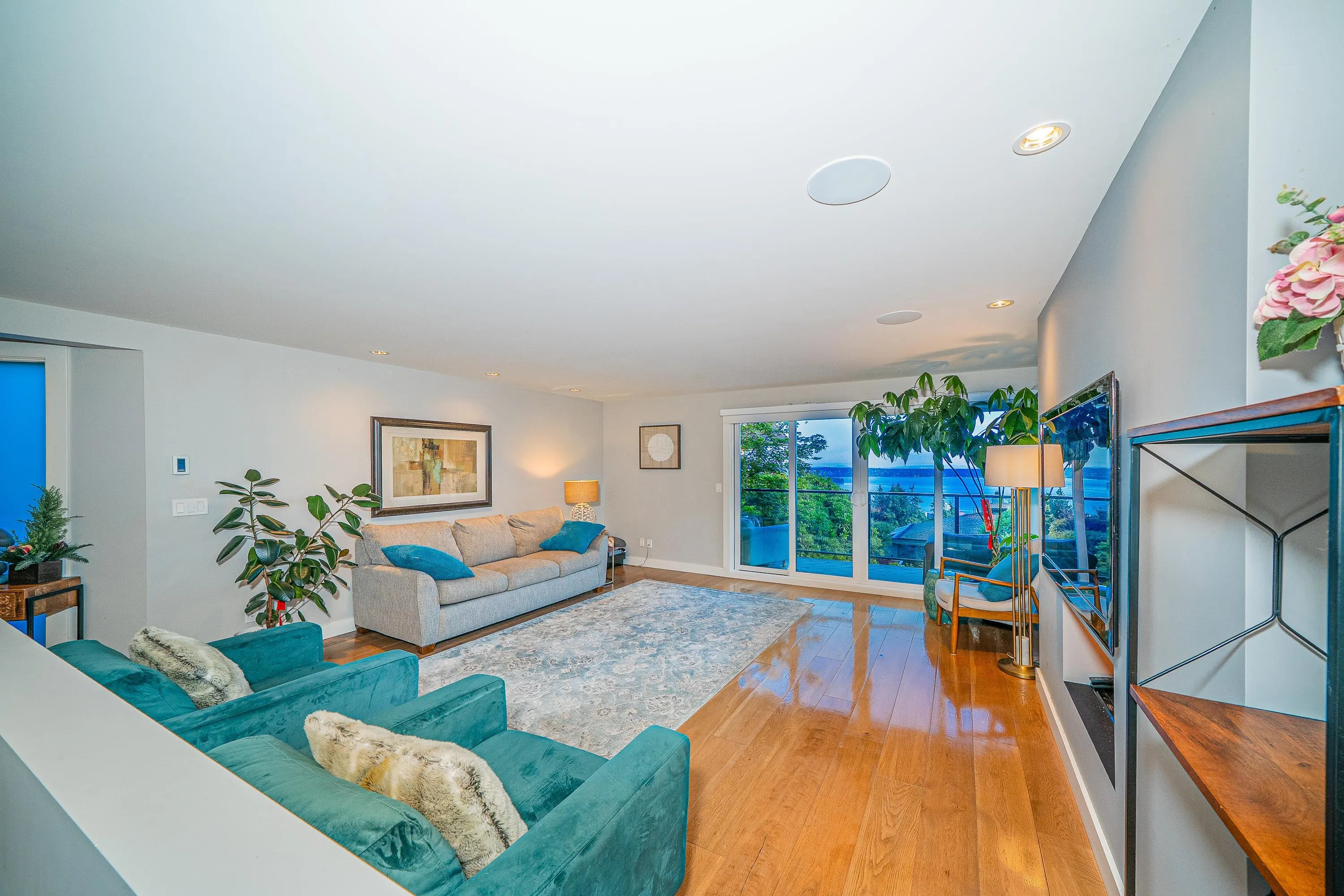 2214 Folkstone Way #18
