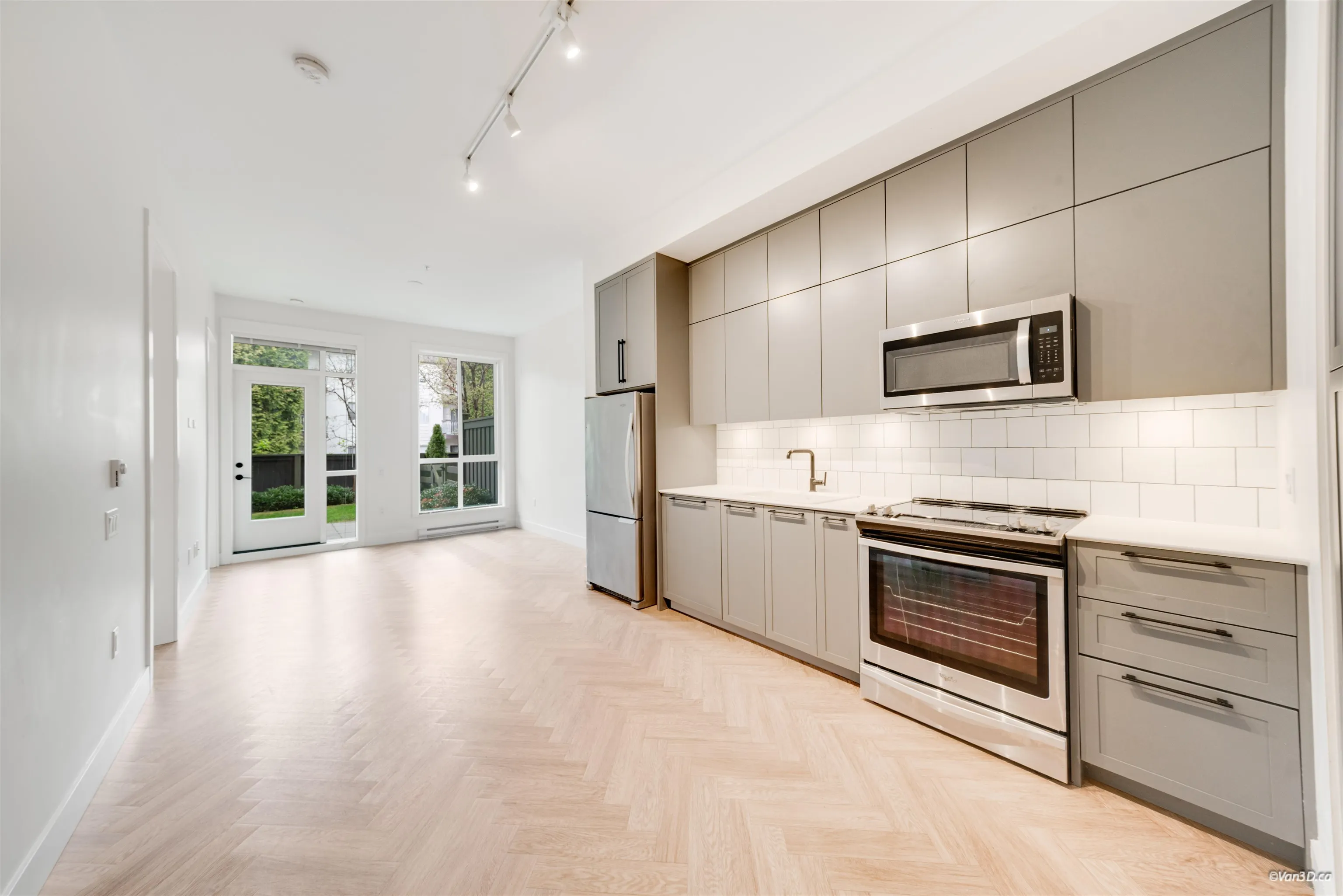 10168 149 Street #114