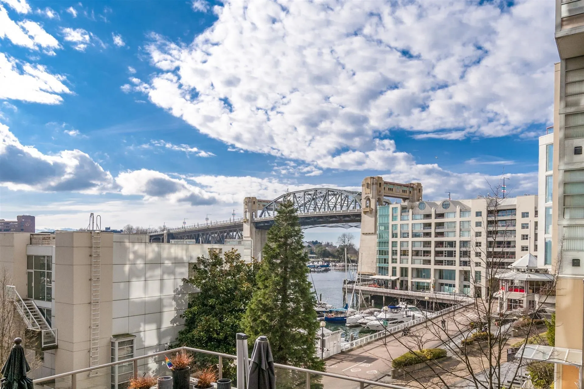 1625 Hornby Street #303
