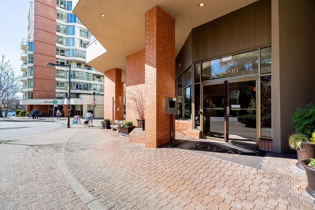 1625 Hornby Street #303