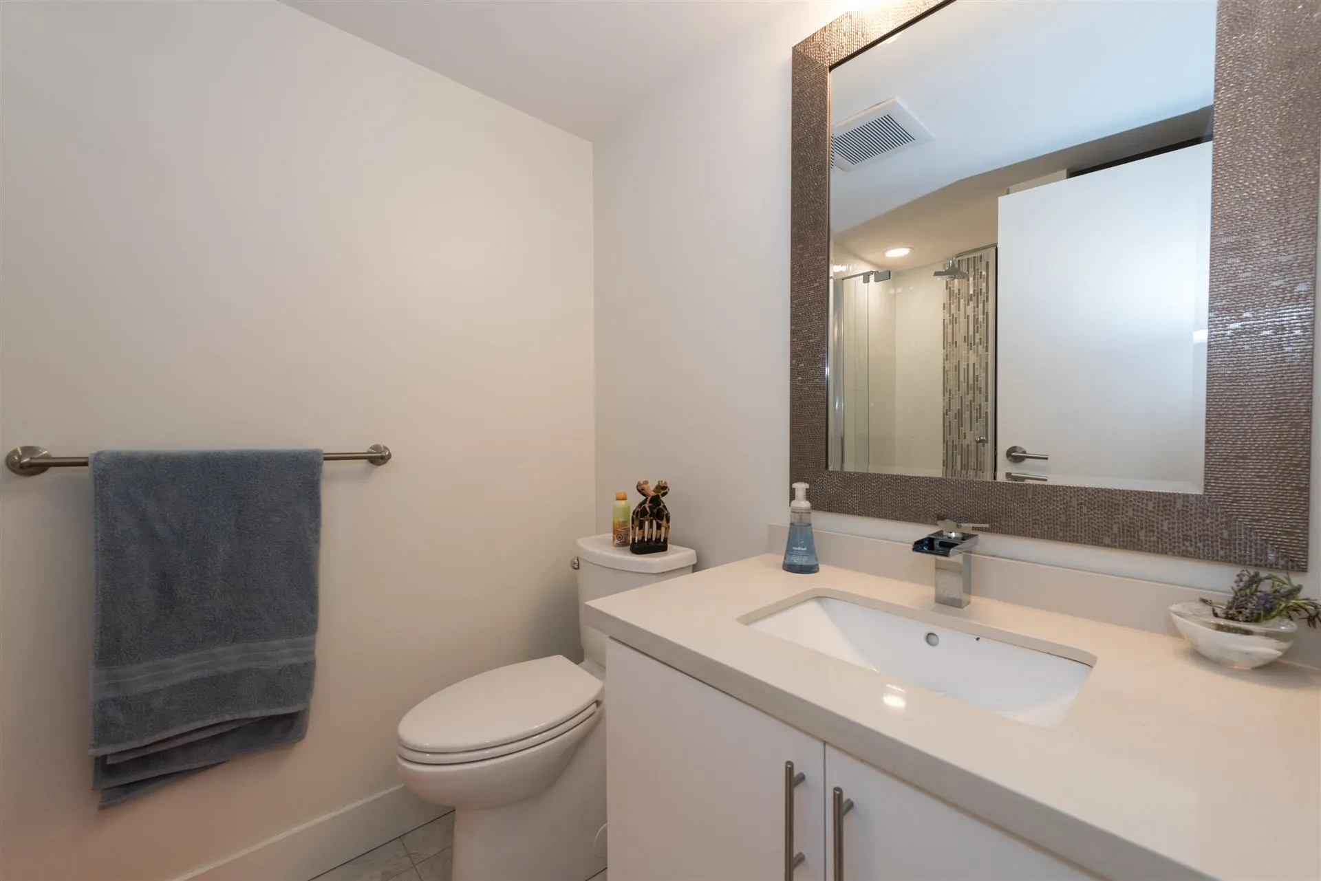 1625 Hornby Street #303