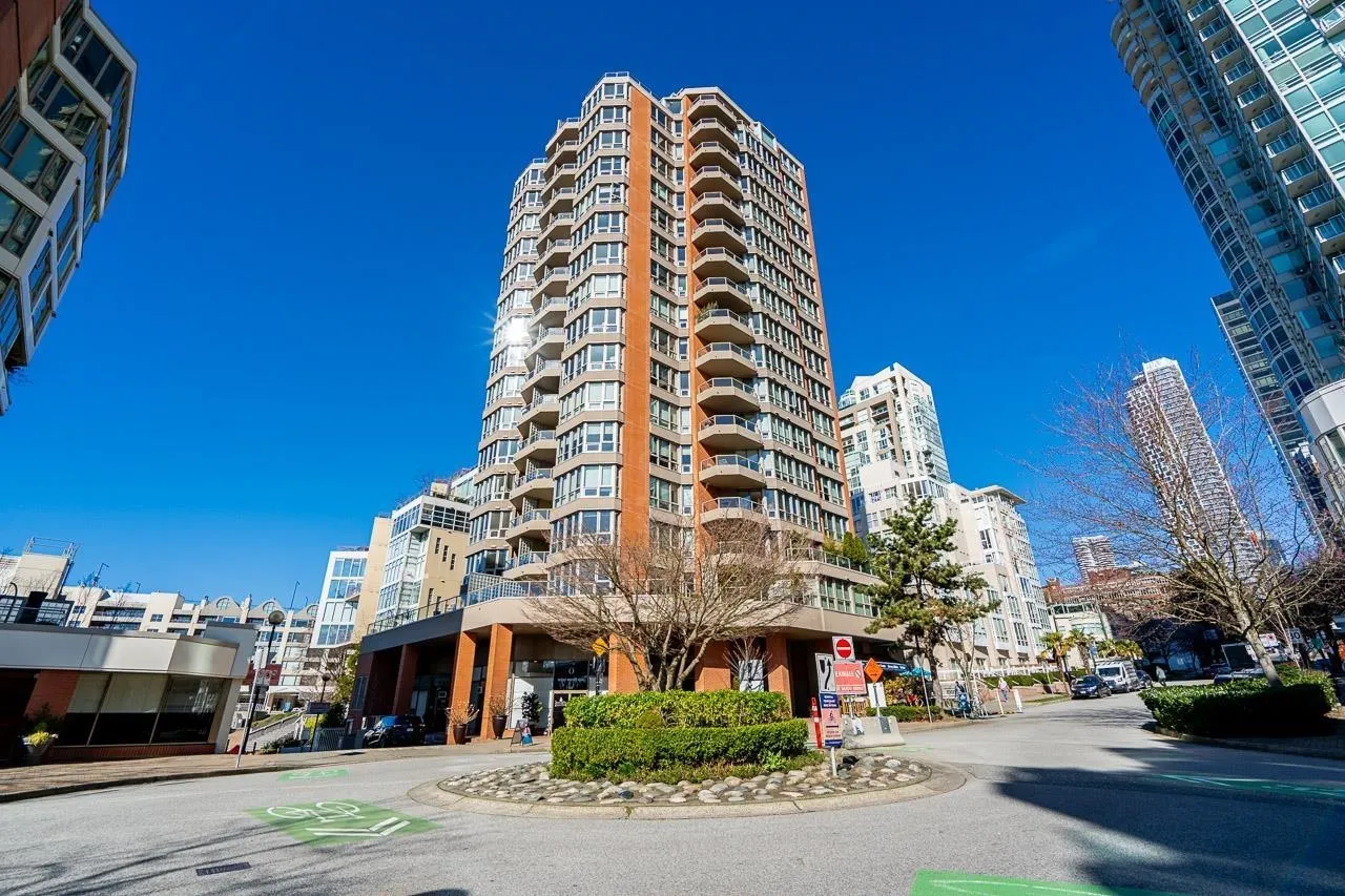 1625 Hornby Street #303
