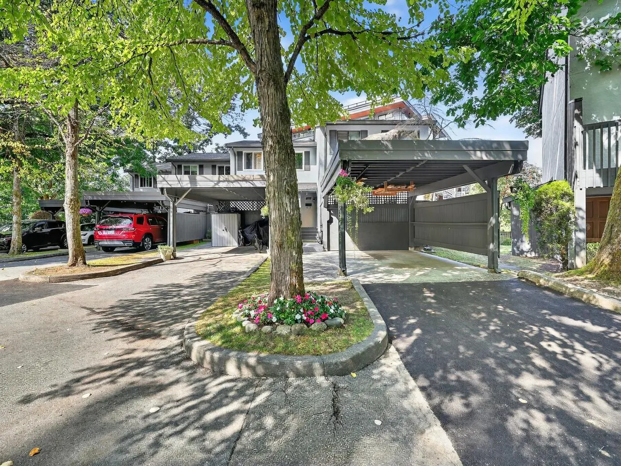 162 James Road