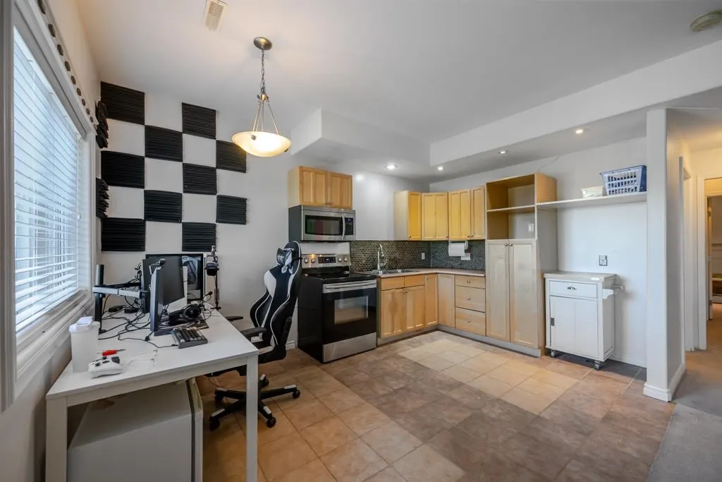 3379 Goldstream Drive