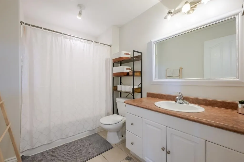 3379 Goldstream Drive