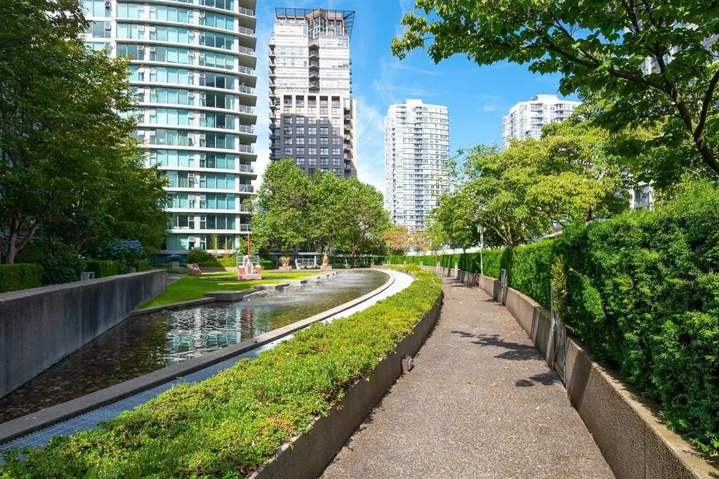 1008 Cambie Street #905