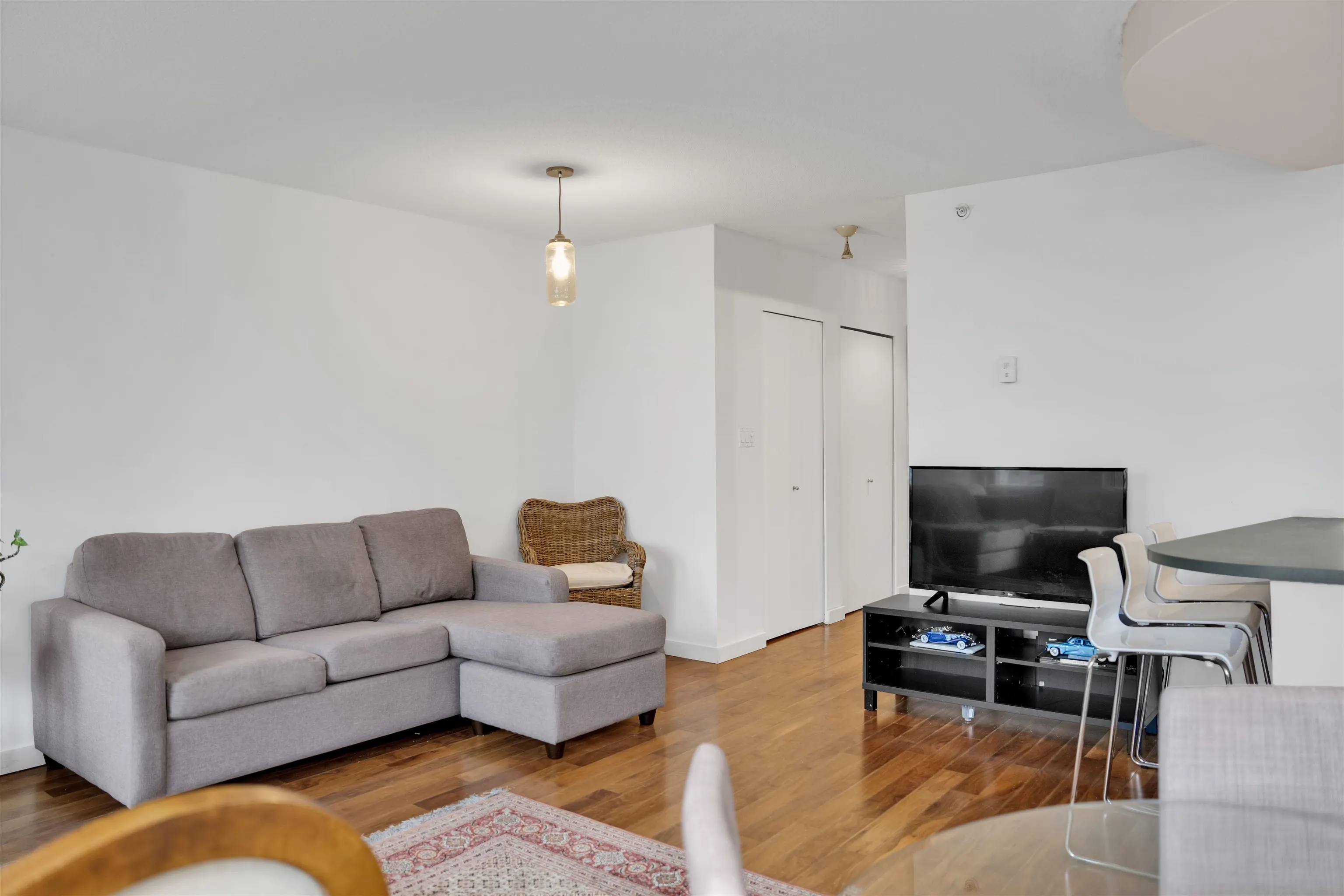 1008 Cambie Street #905