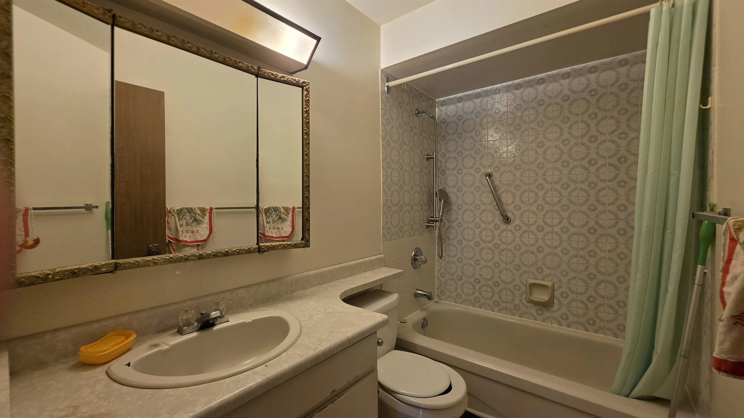 1717 Haro Street #406