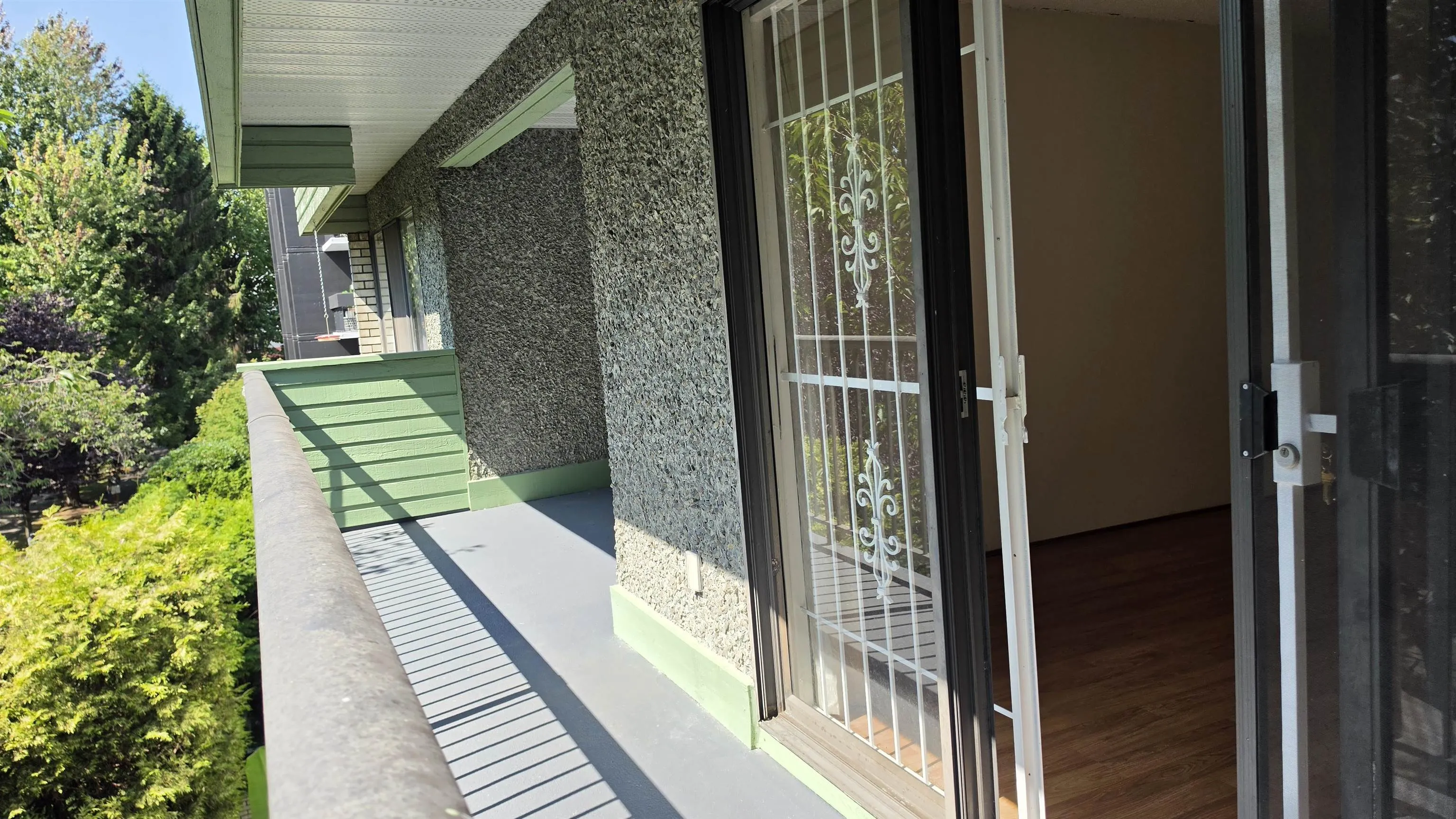 1717 Haro Street #406