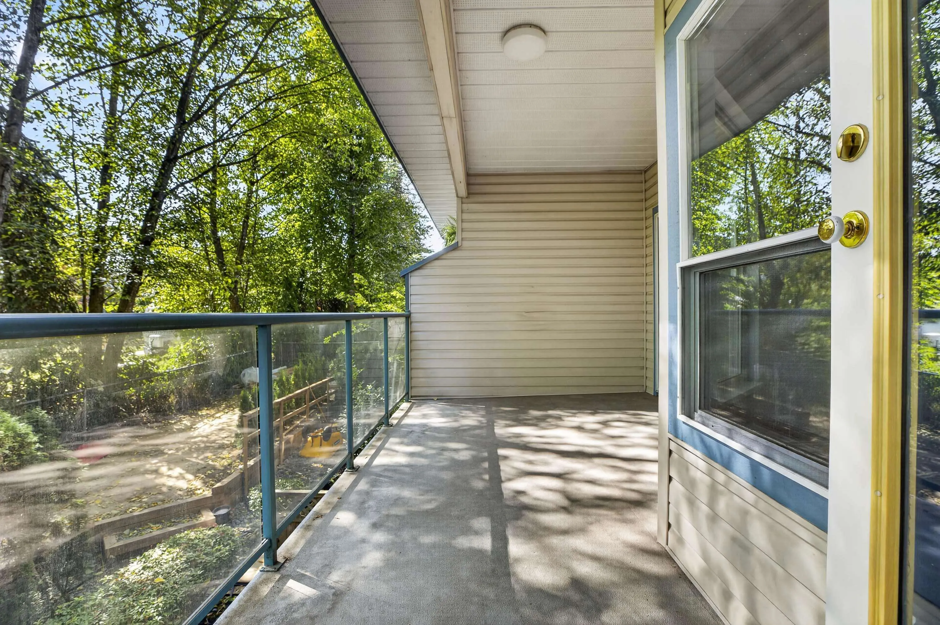 5646 200 Street #204