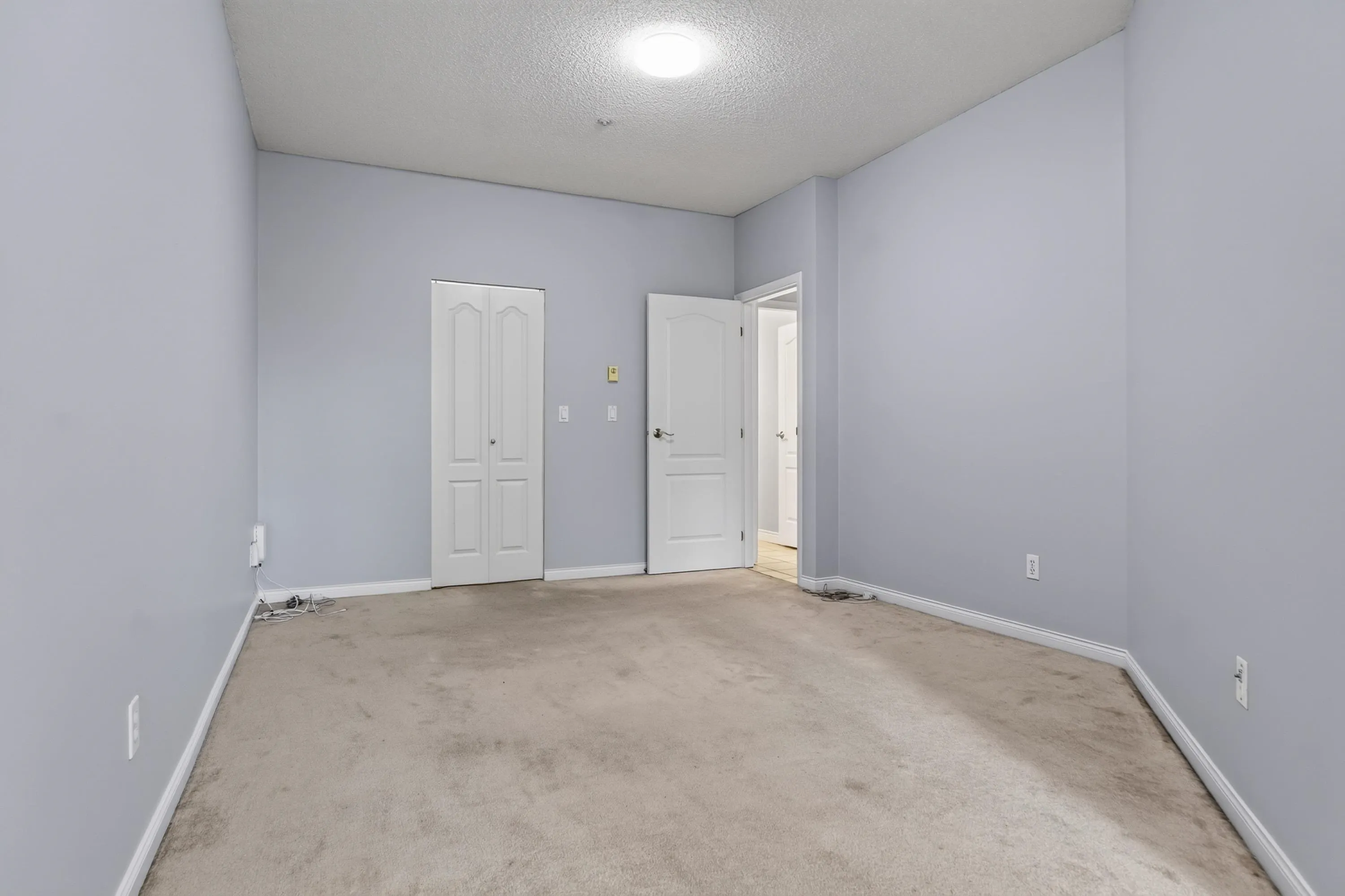 5646 200 Street #204