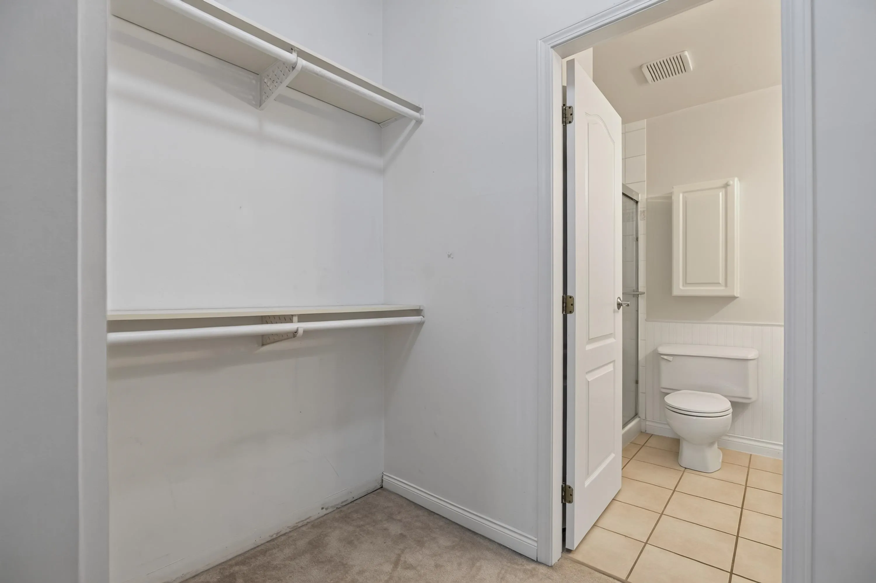 5646 200 Street #204