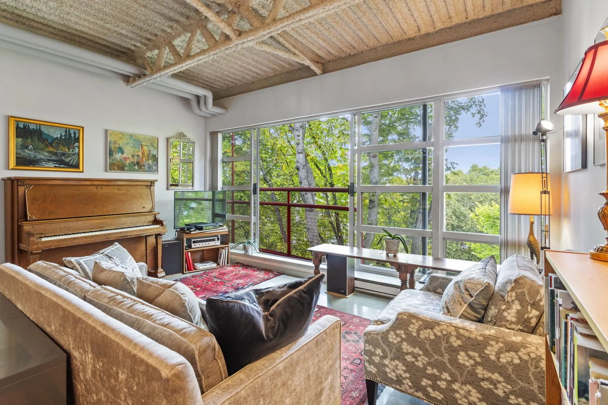 350 E 2nd Avenue #424