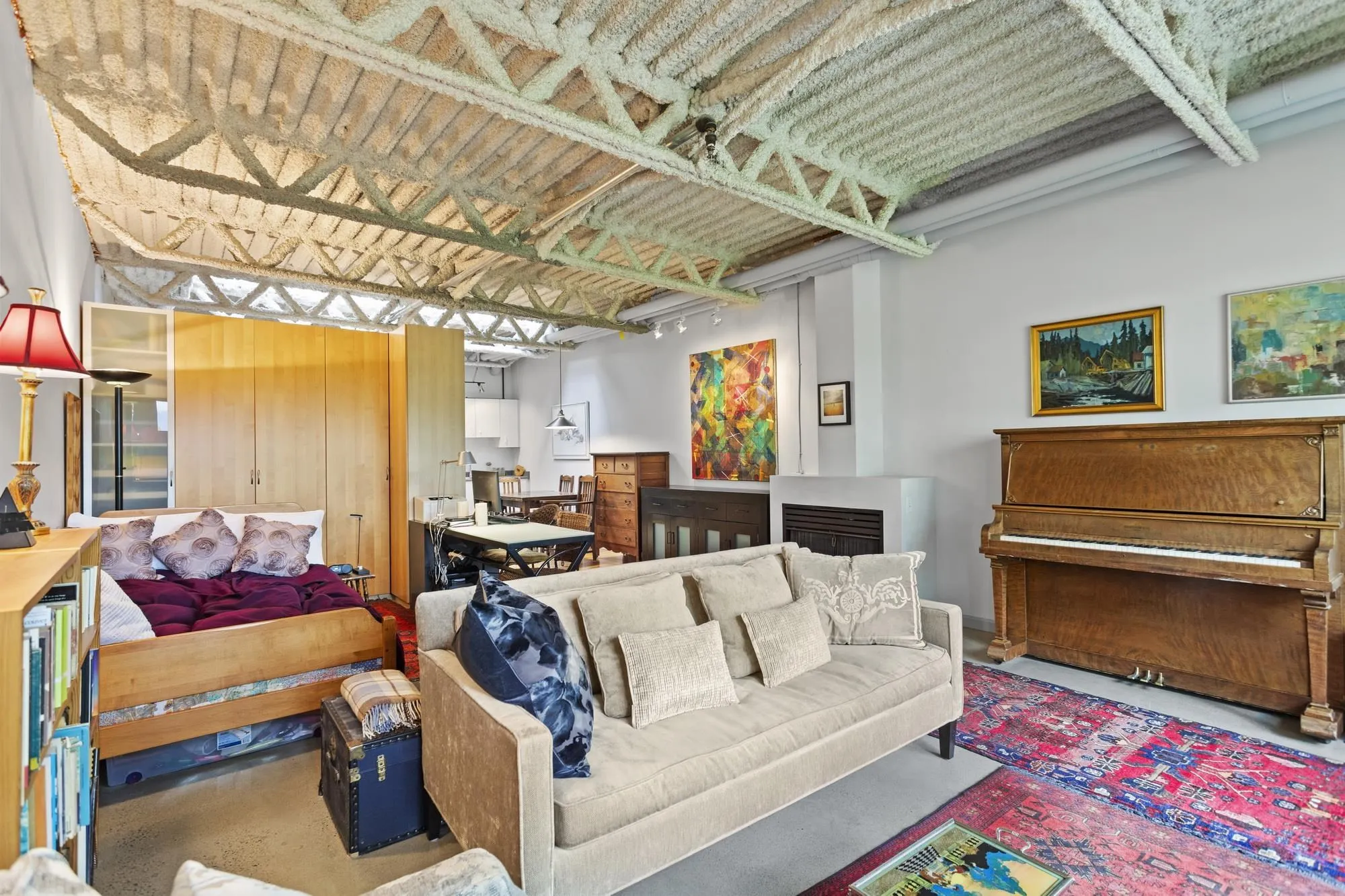 350 E 2nd Avenue #424