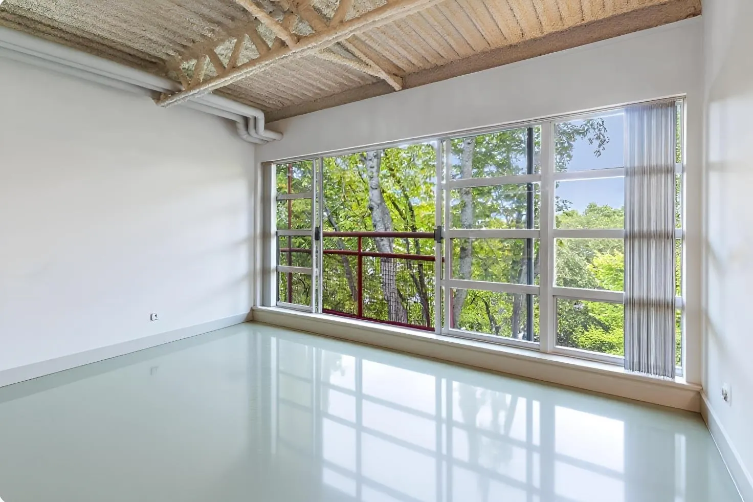 350 E 2nd Avenue #424