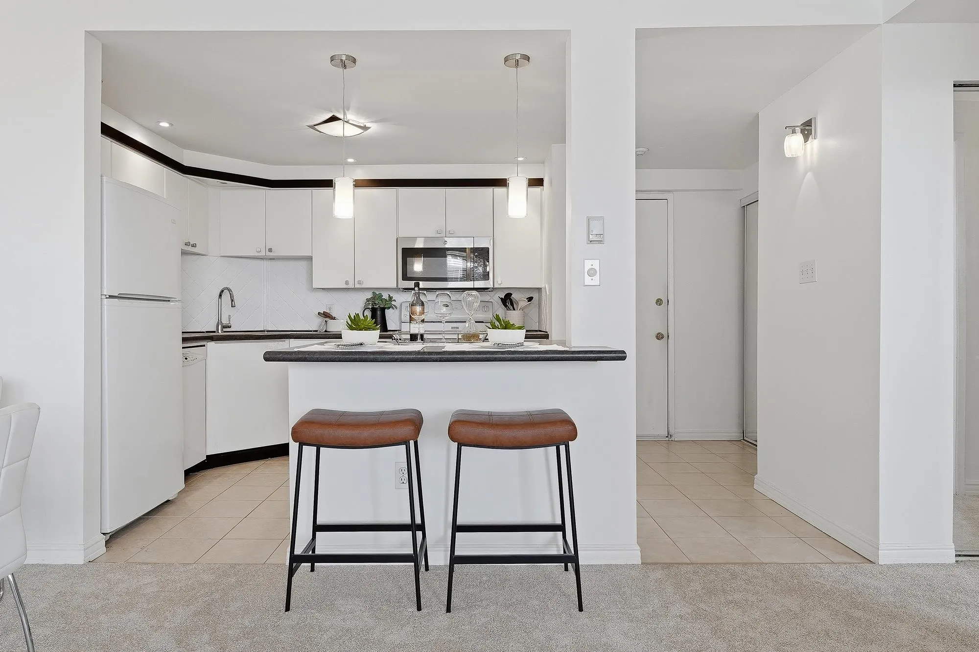 1480 Foster Street #303