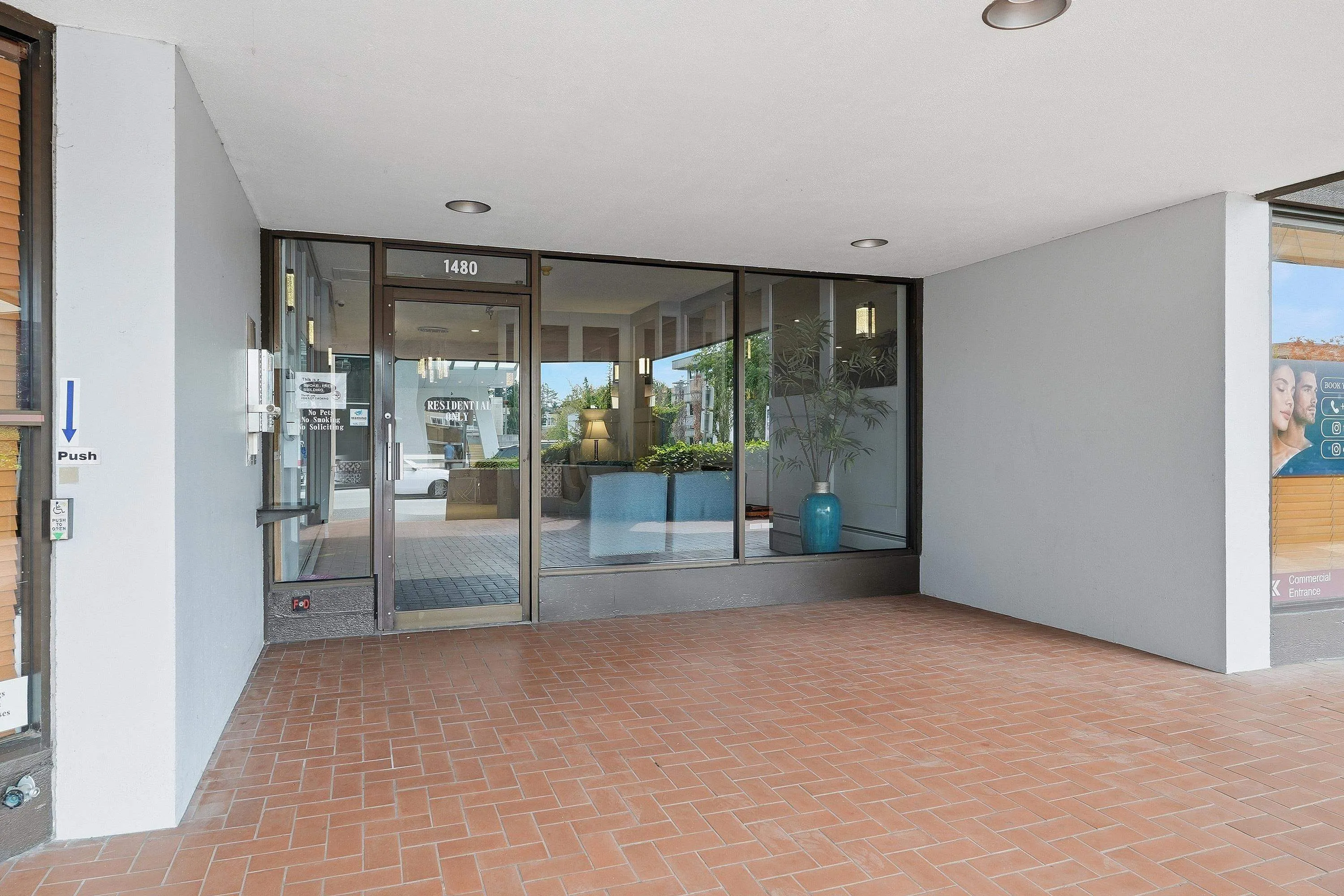 1480 Foster Street #303