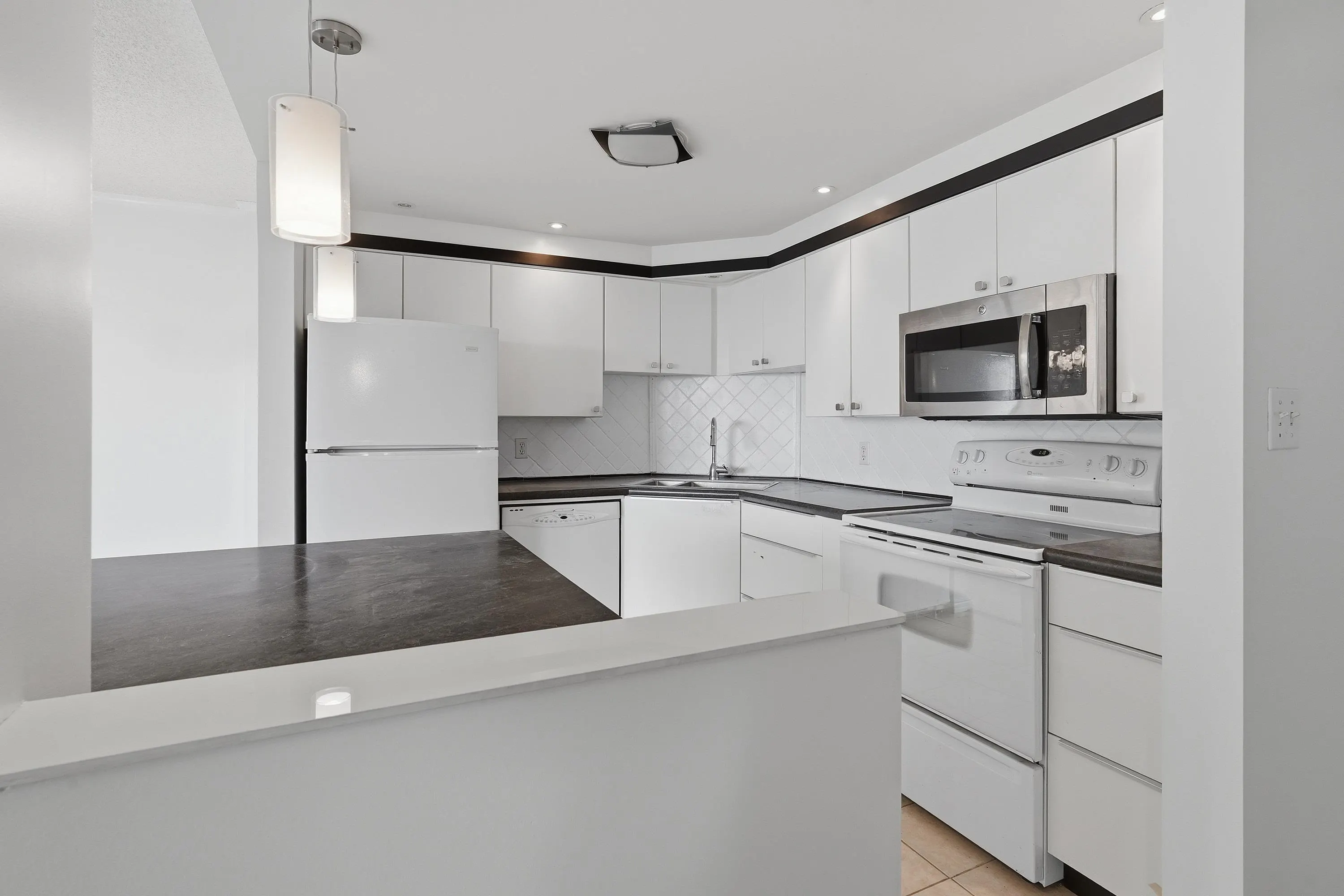 1480 Foster Street #303