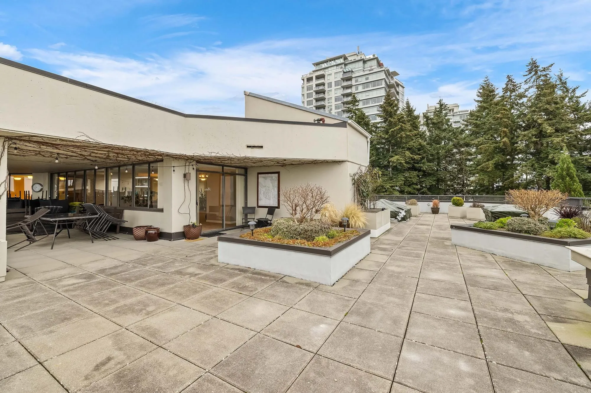 1480 Foster Street #303