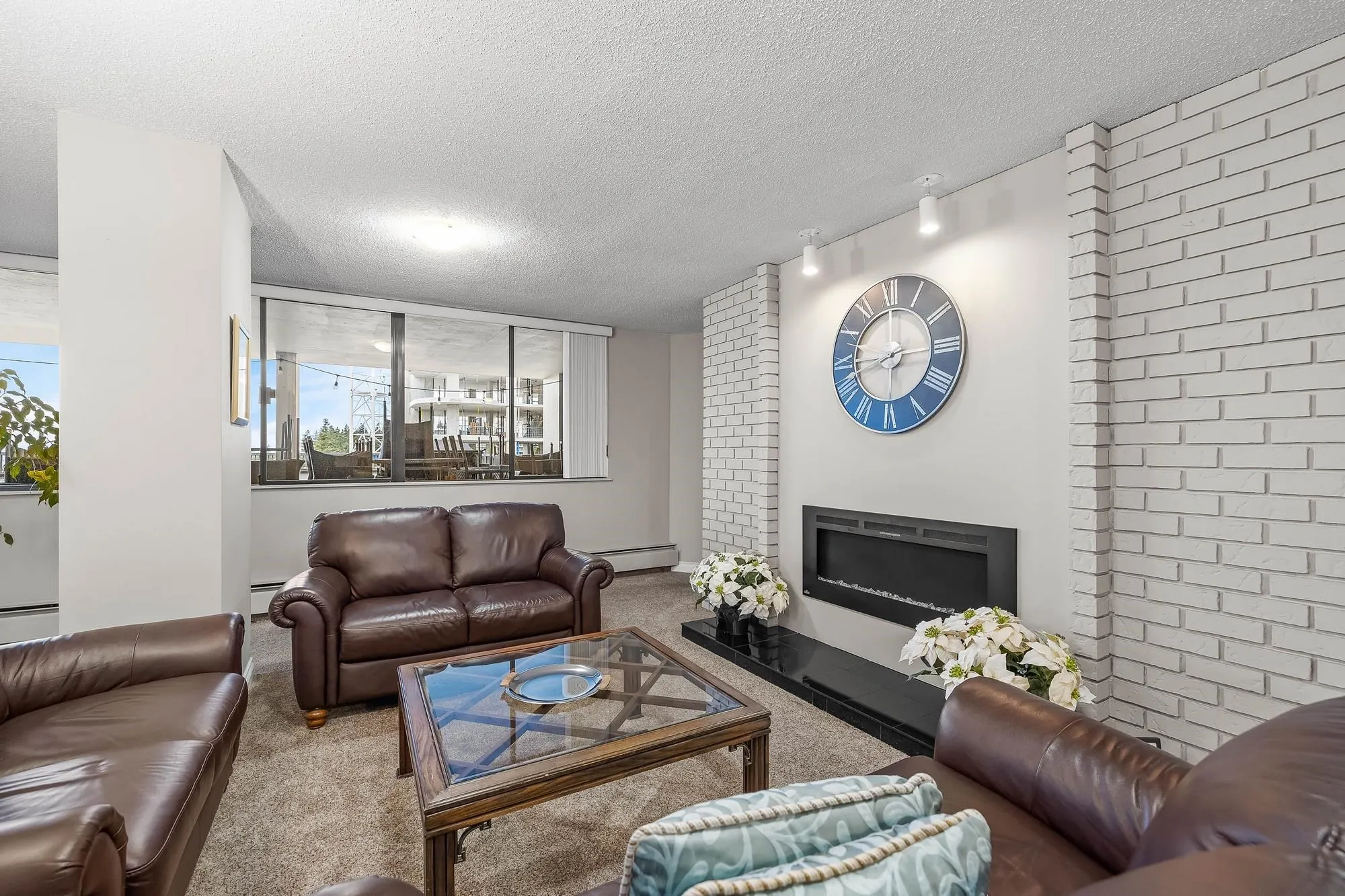 1480 Foster Street #303