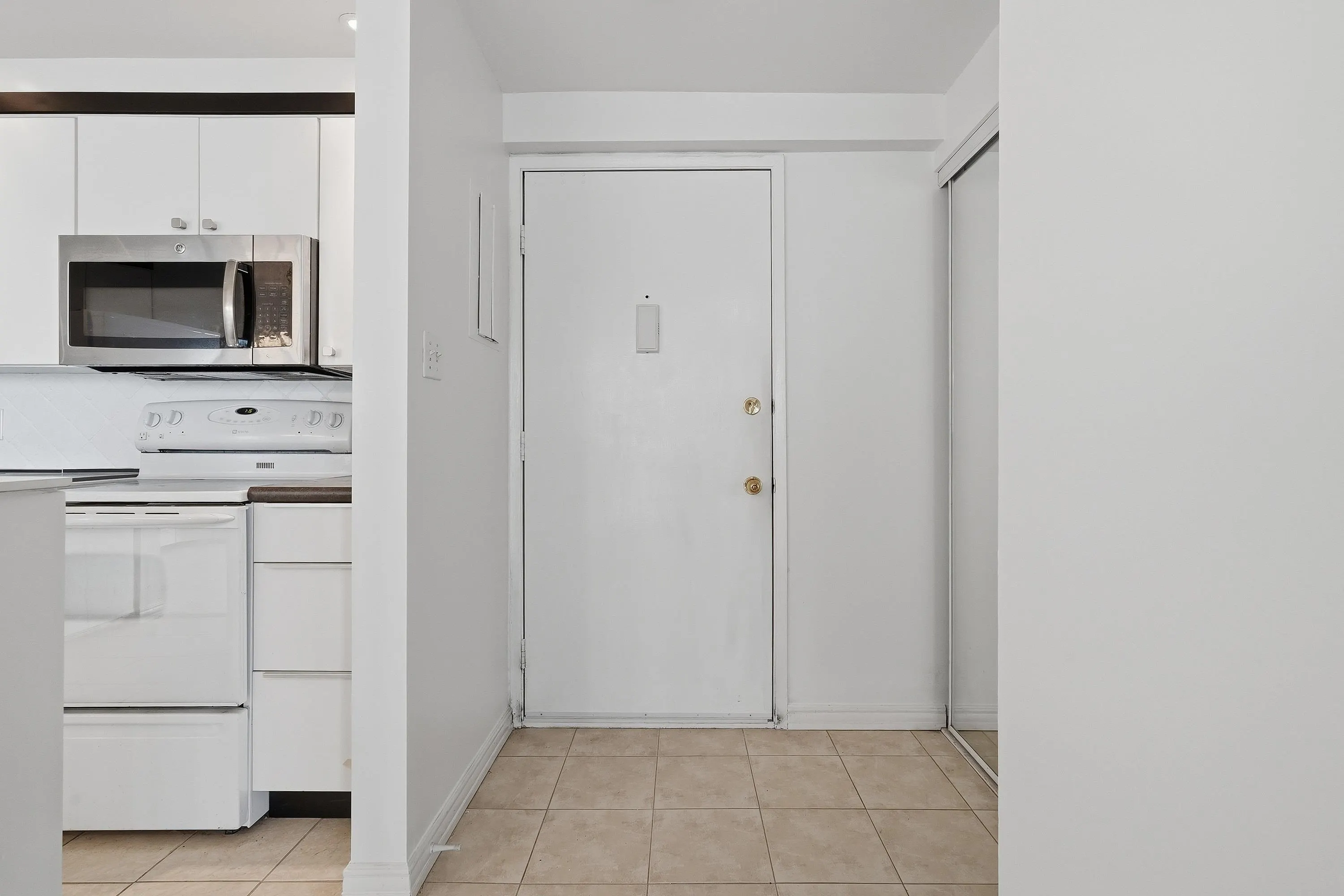 1480 Foster Street #303
