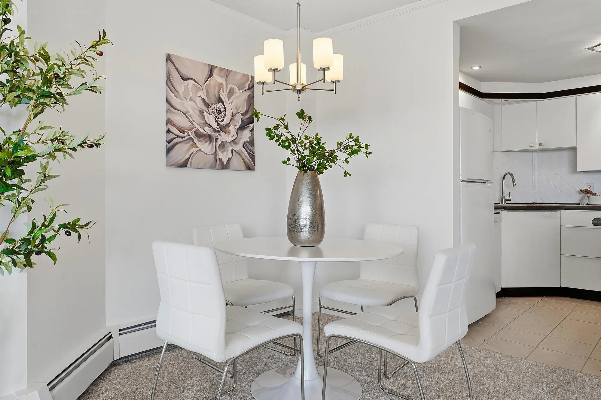 1480 Foster Street #303