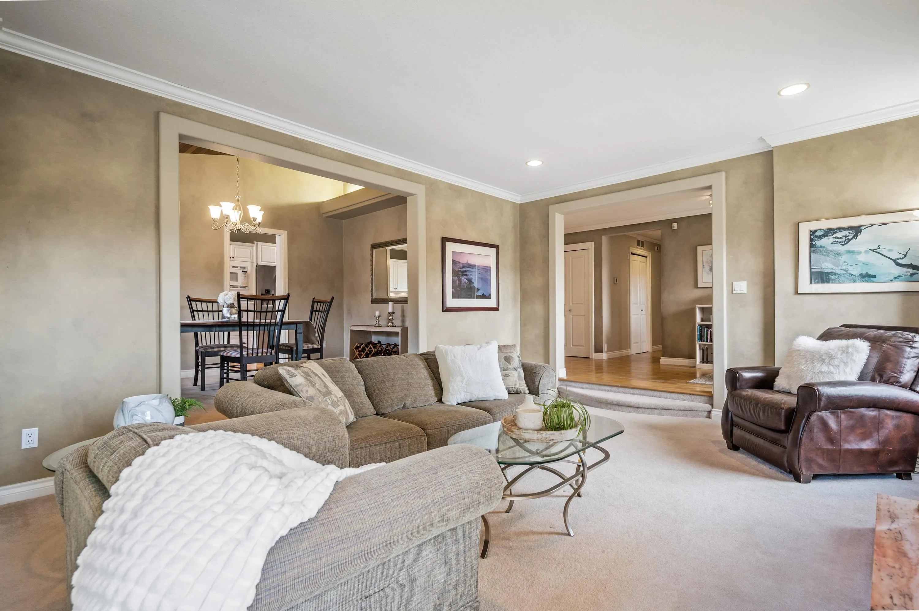 11390 Northview Crescent
