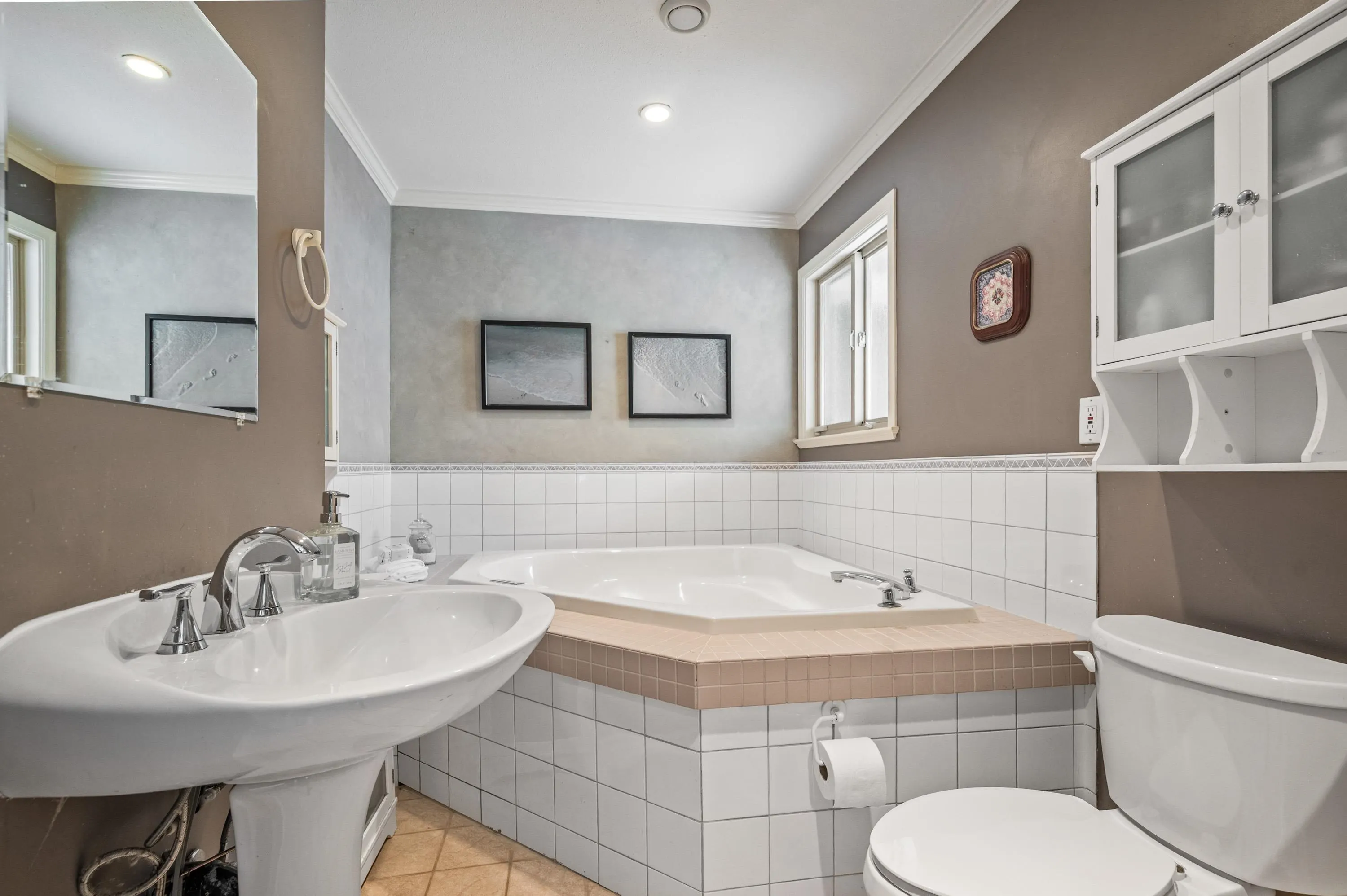 11390 Northview Crescent