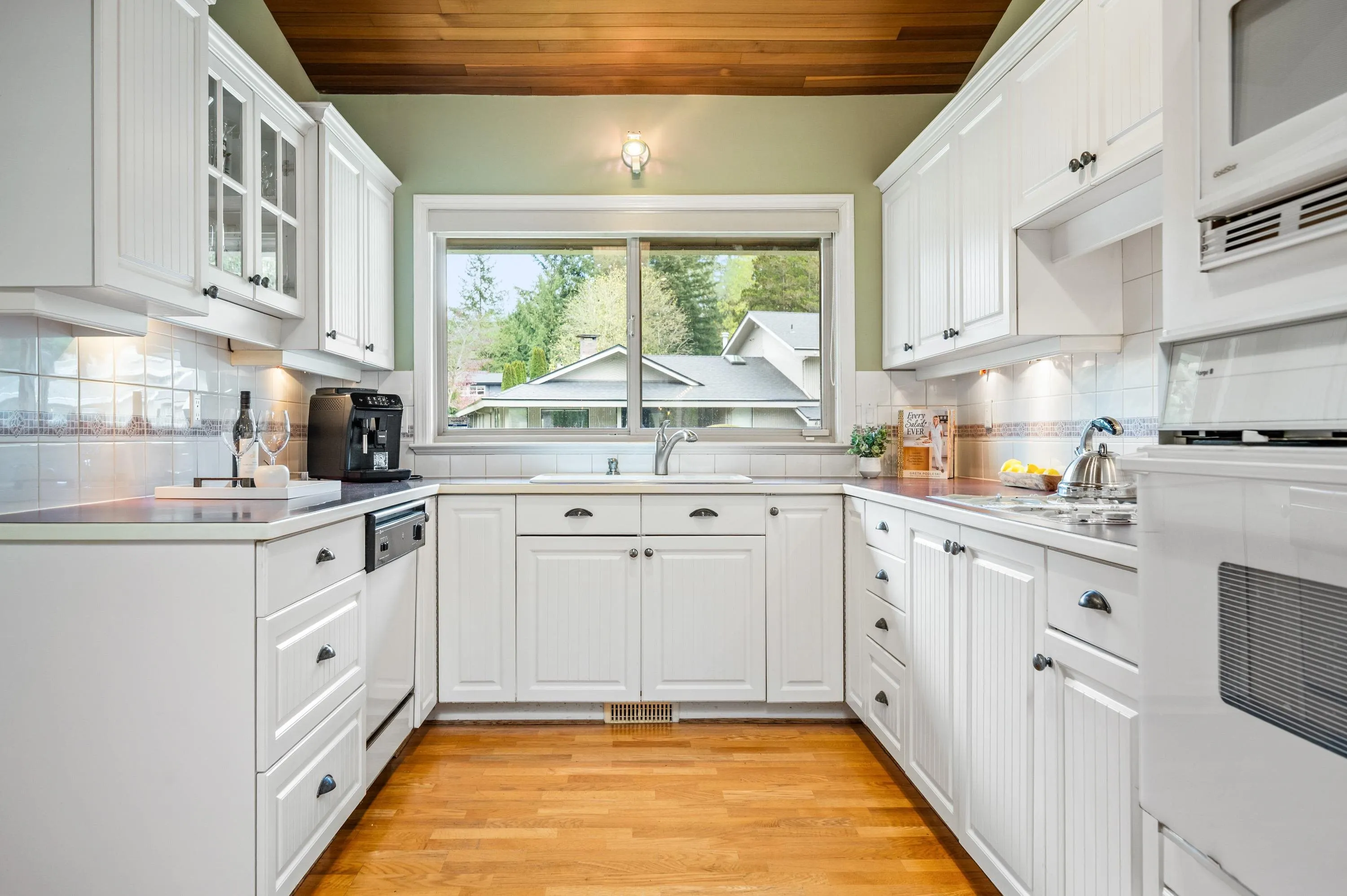 11390 Northview Crescent