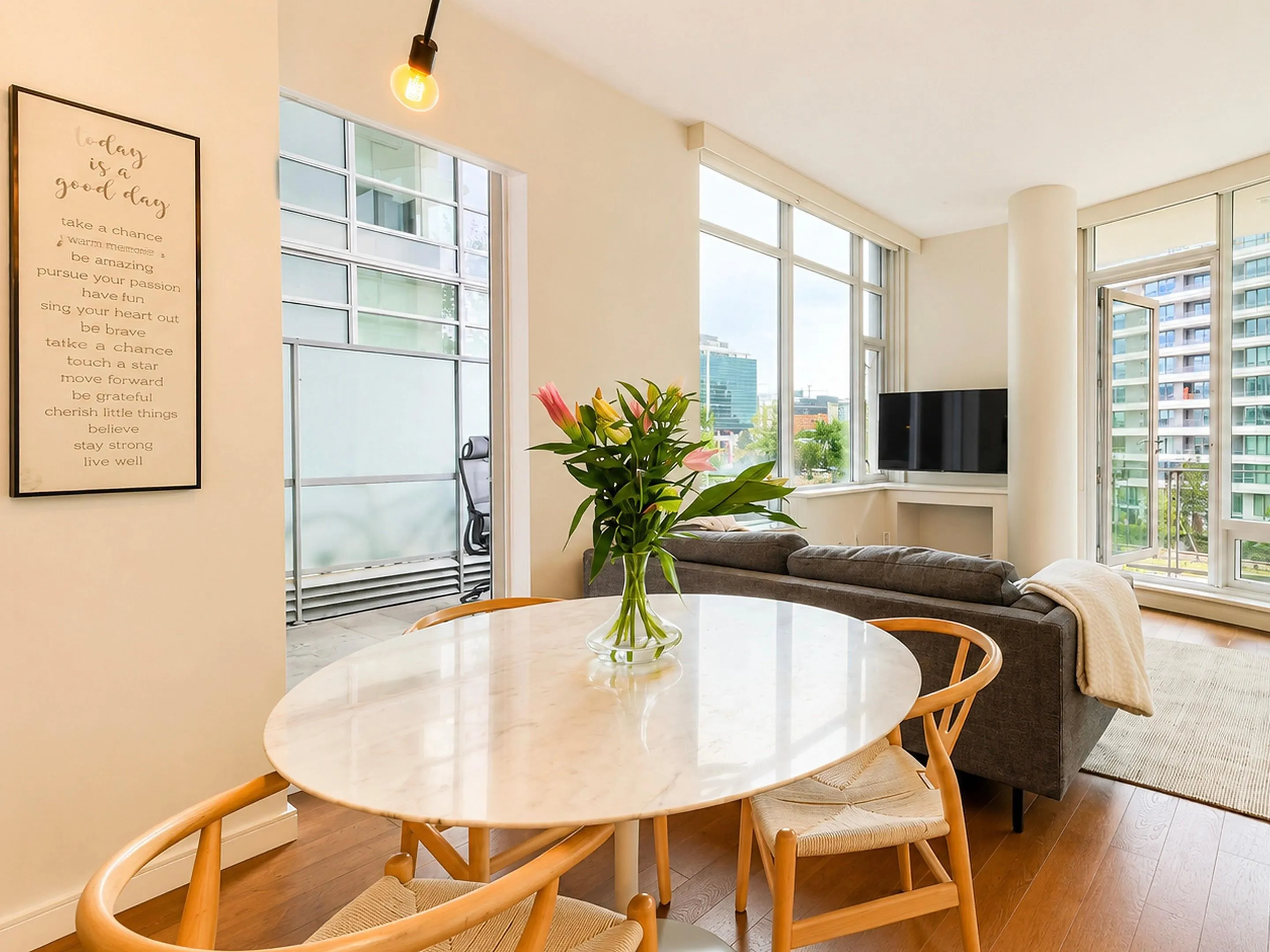1633 Ontario Street #406