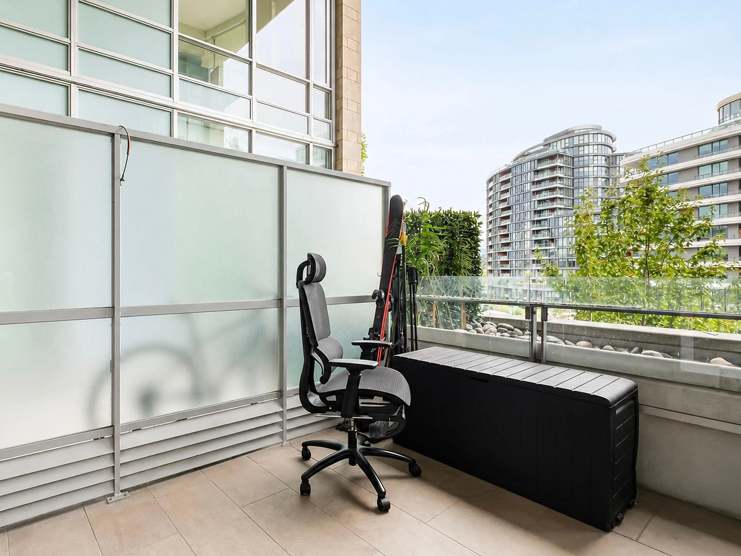 1633 Ontario Street #406