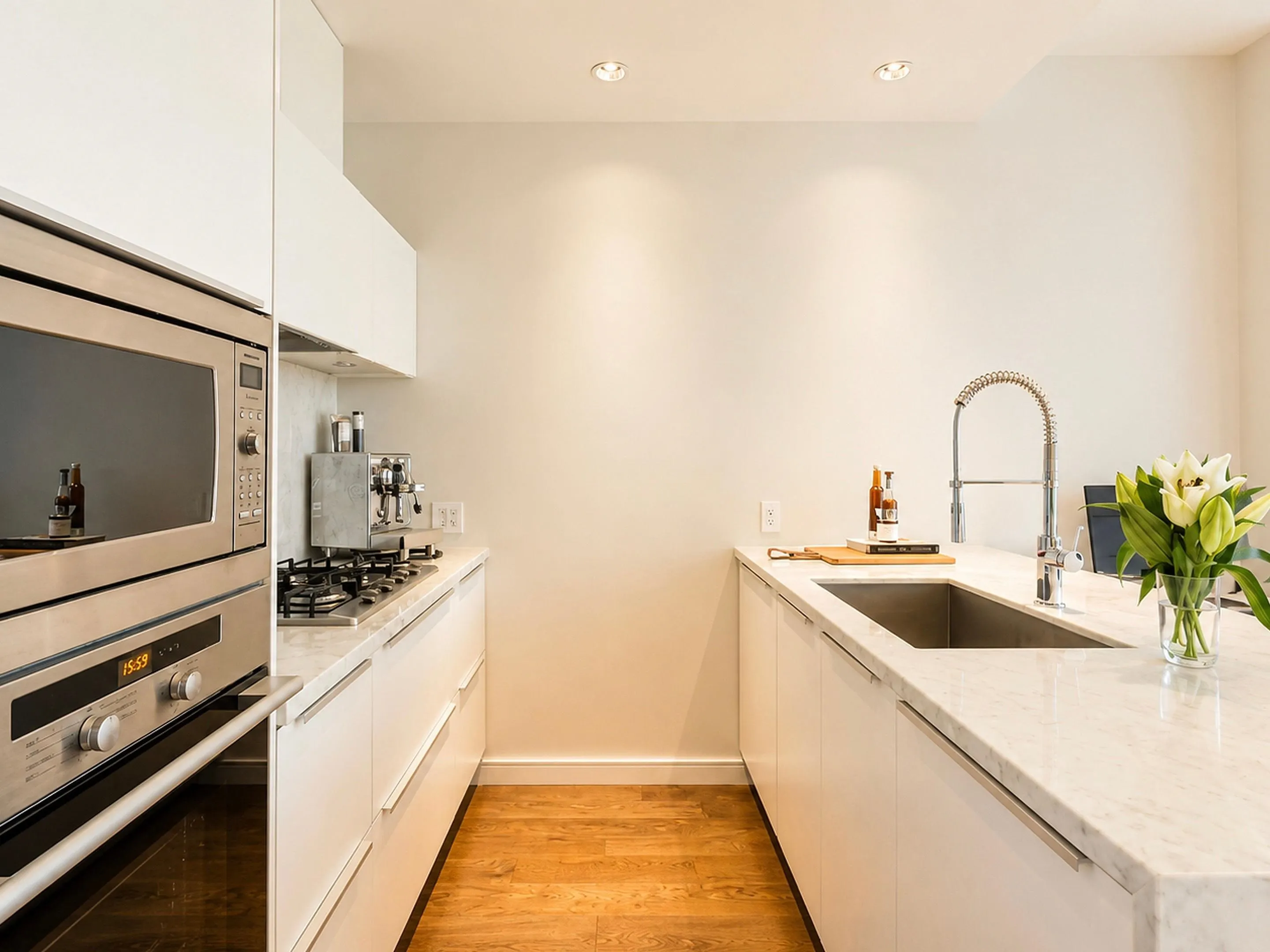 1633 Ontario Street #406