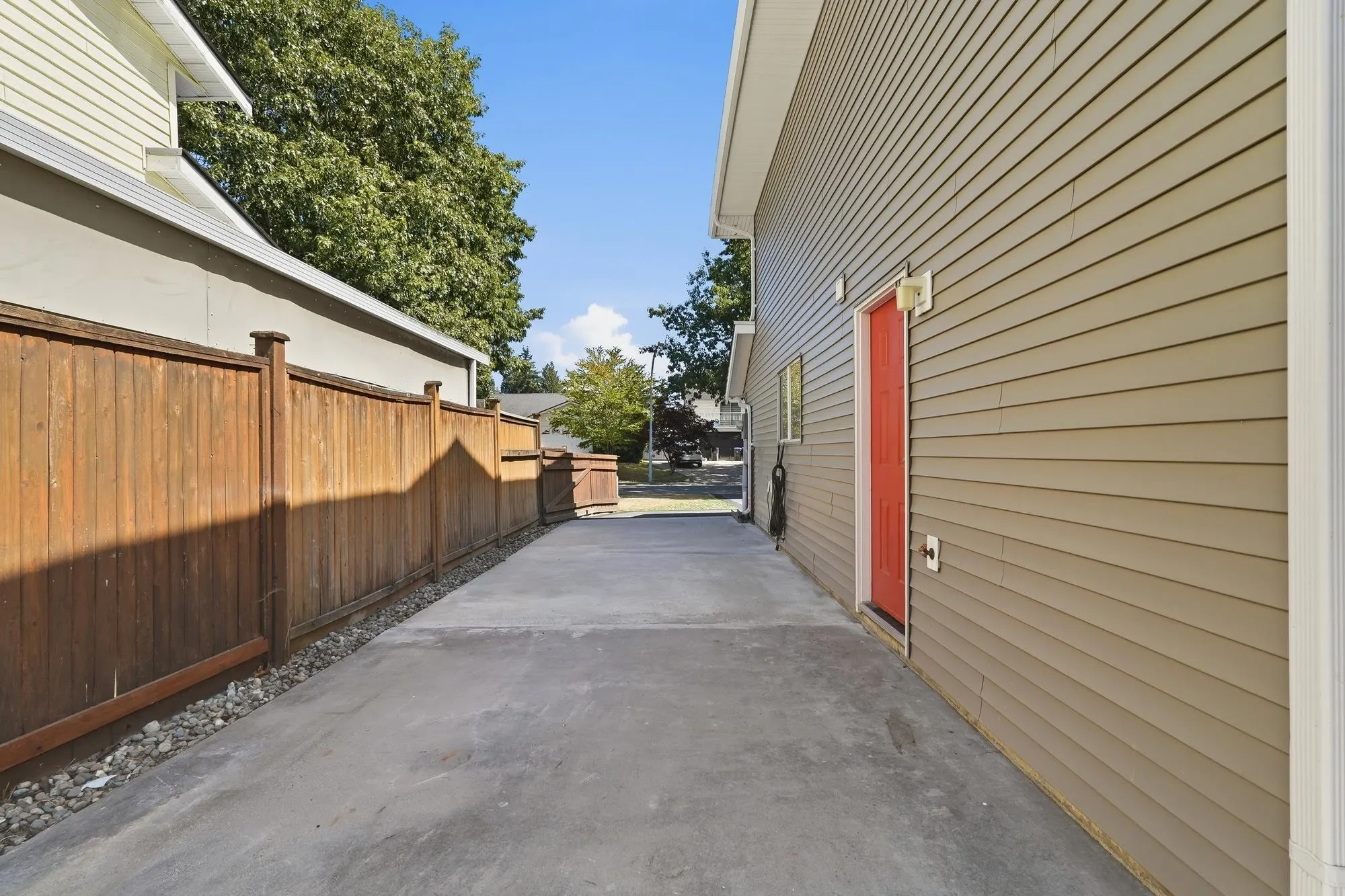 5873 169 Street