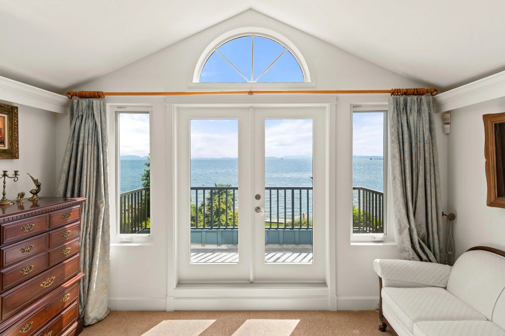 882 Tsawwassen Beach Road