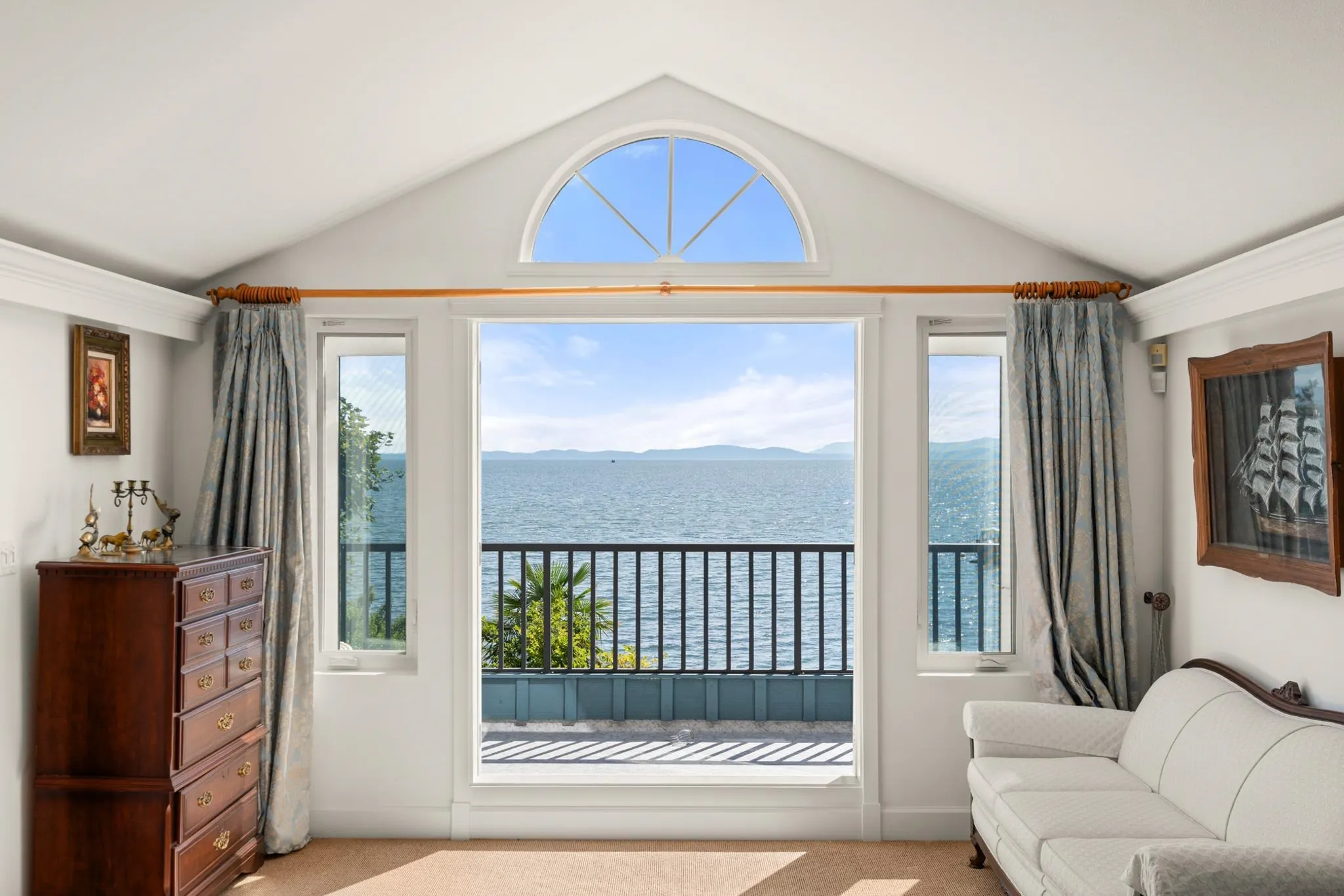 882 Tsawwassen Beach Road