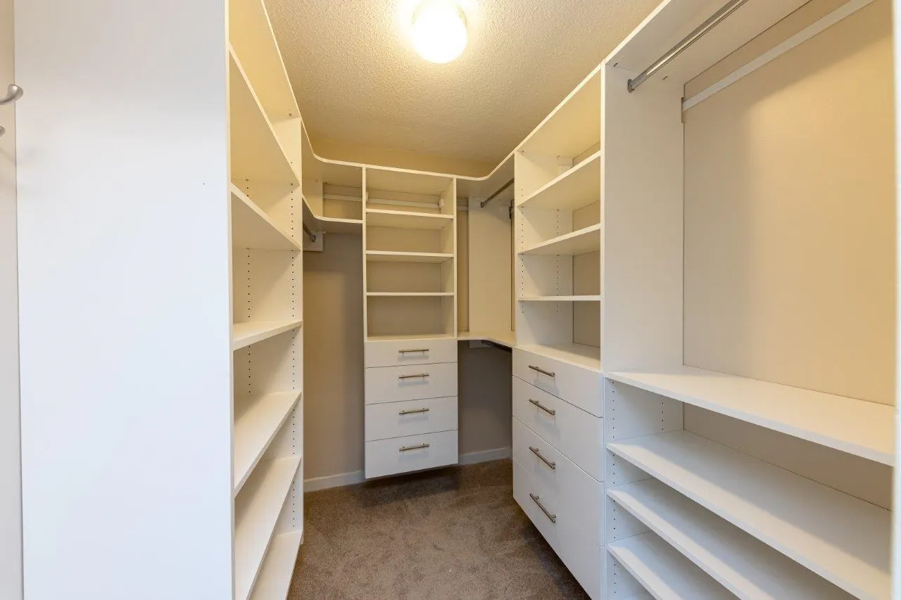 1033 Marinaside Crescent #2905