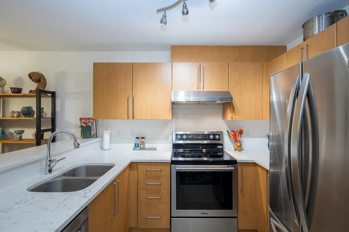 1100 E 29th Street #263