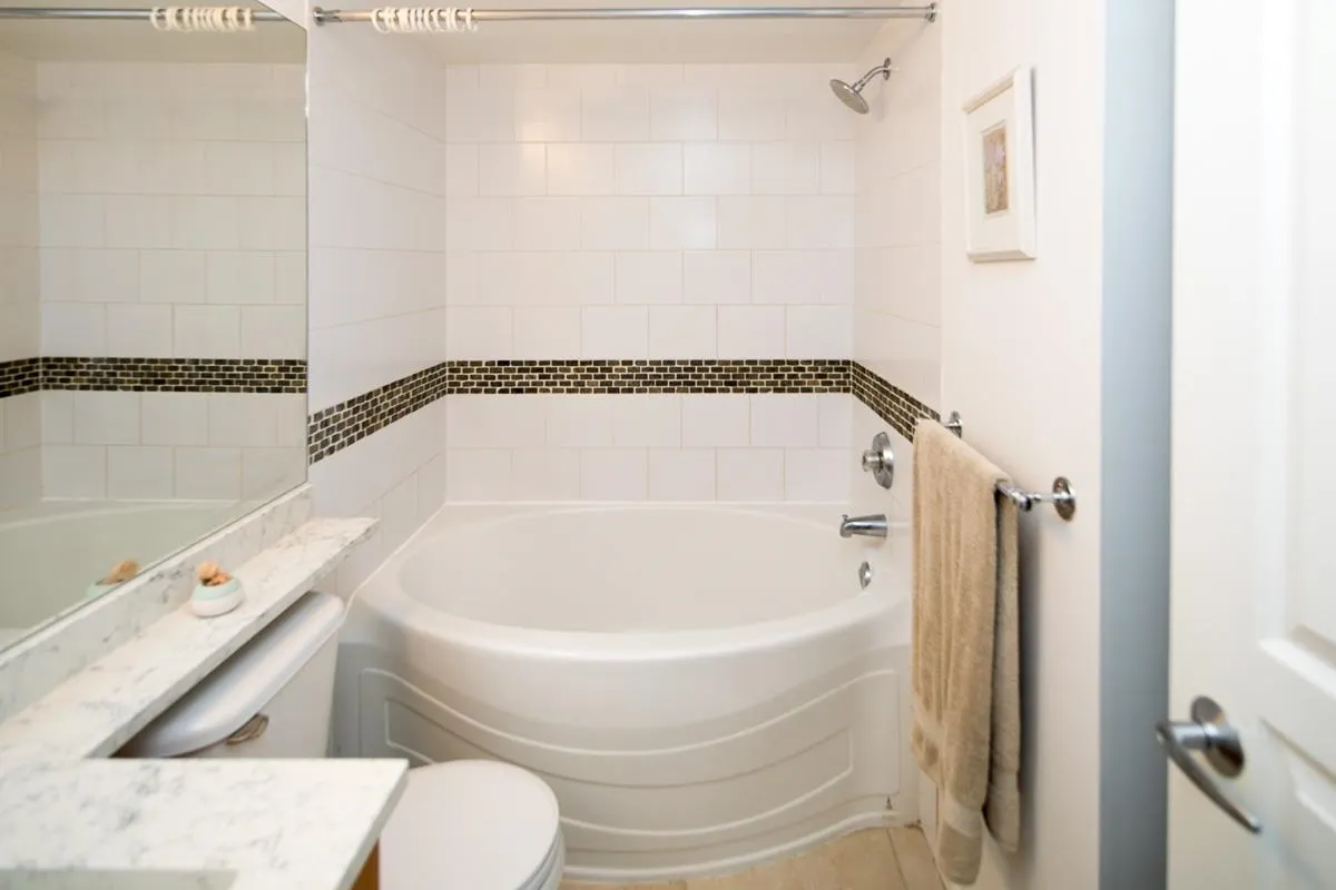 1100 E 29th Street #263