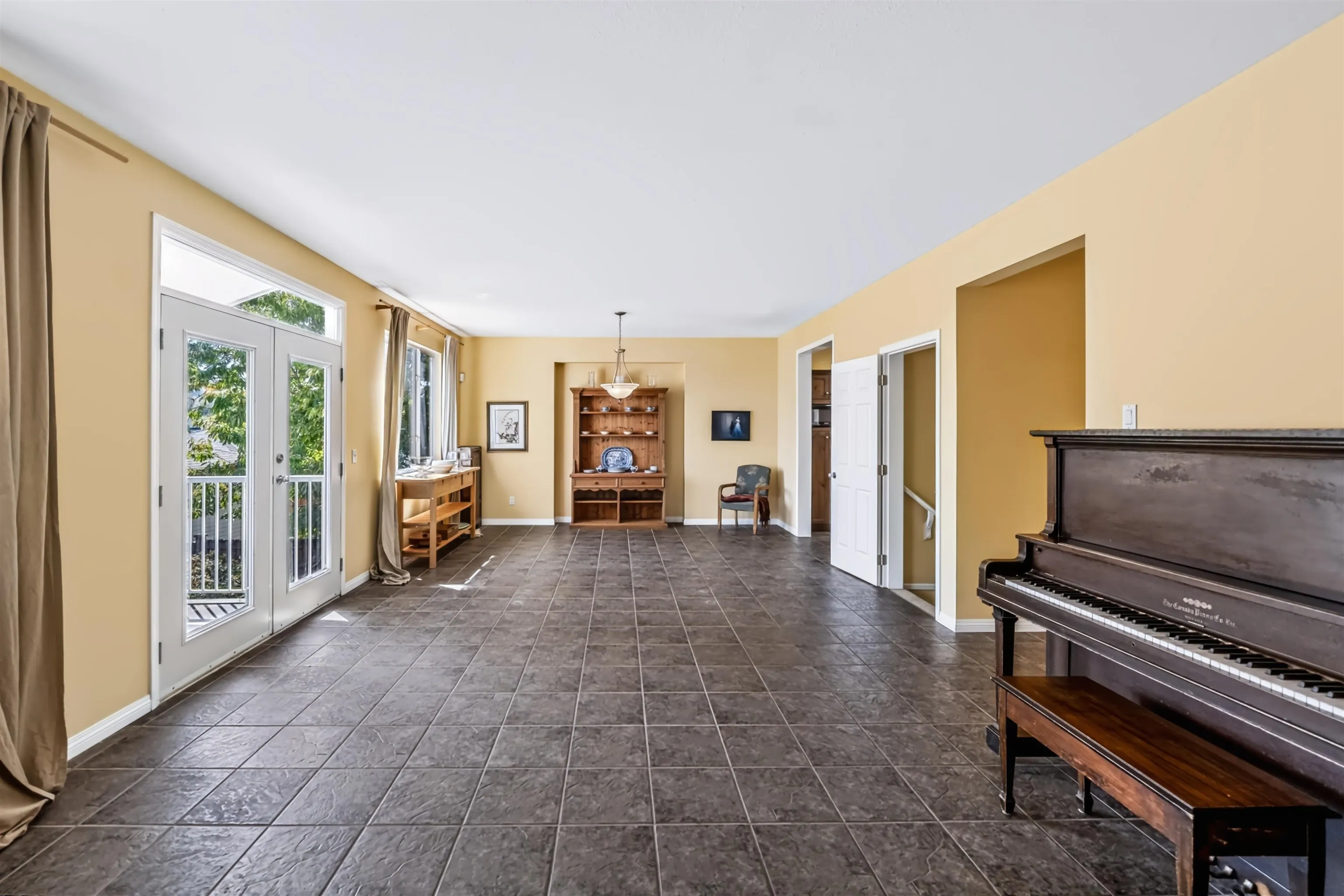 36256 Stephen Leacock Drive