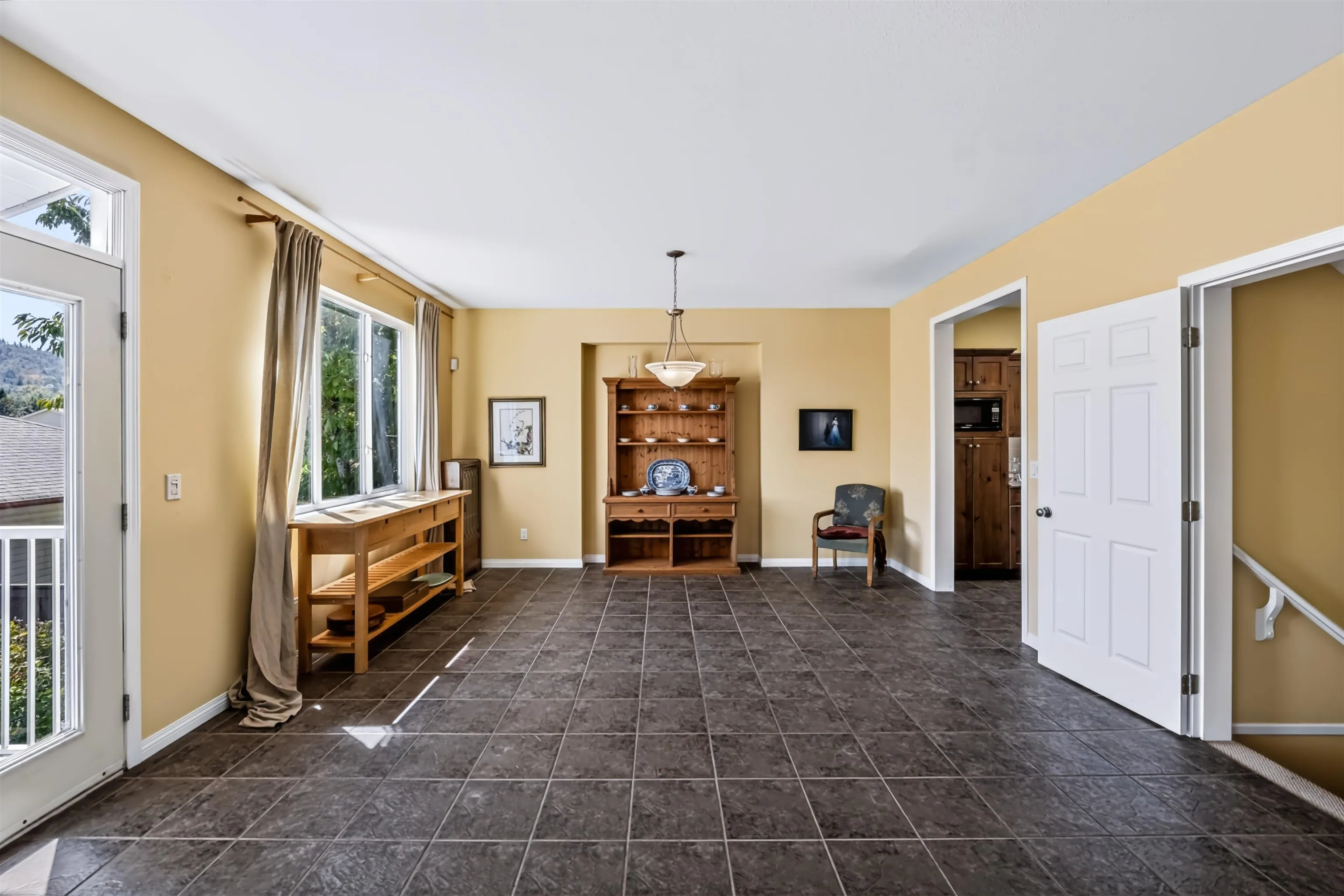 36256 Stephen Leacock Drive