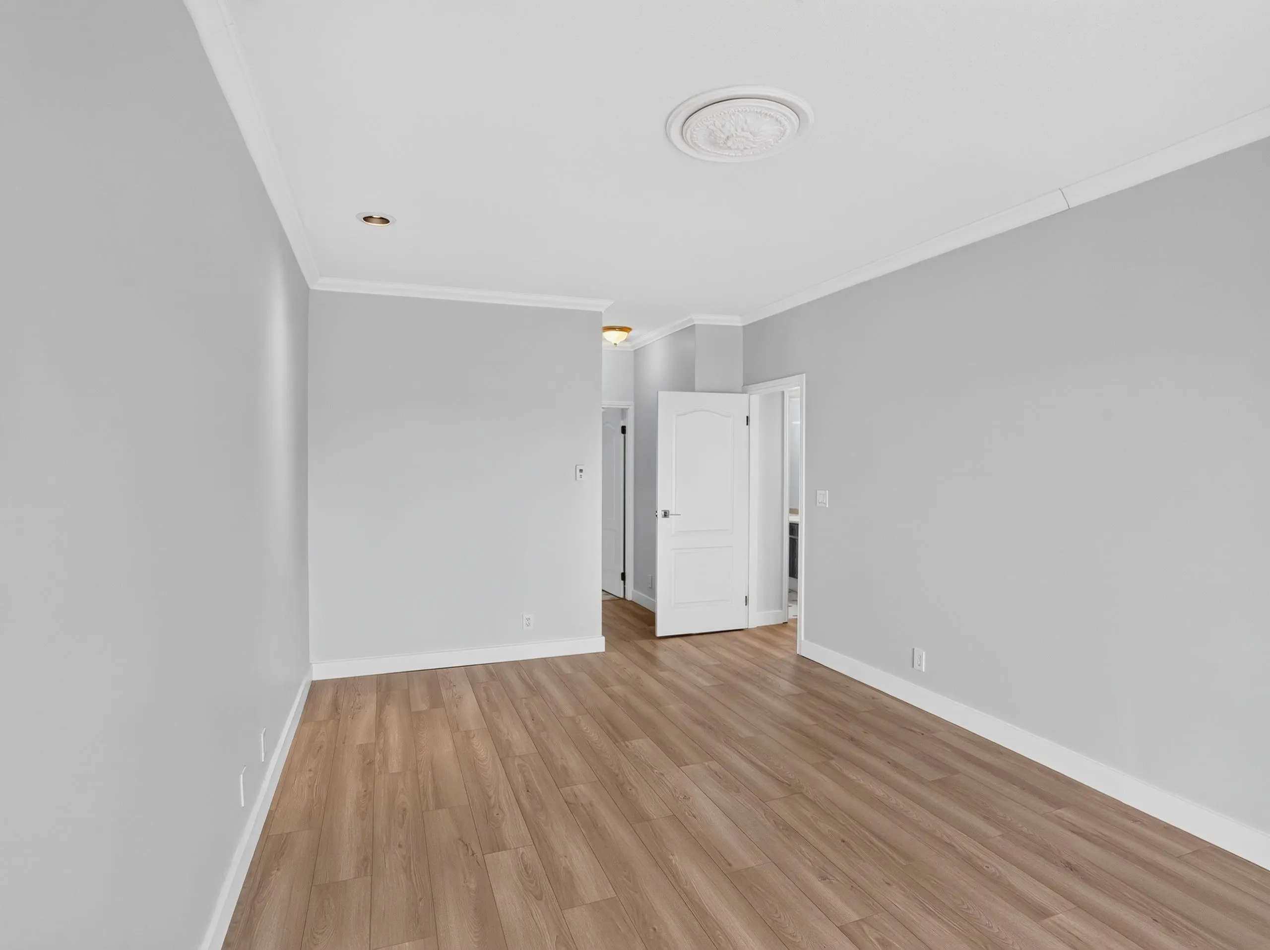 15176 Buena Vista Avenue #204