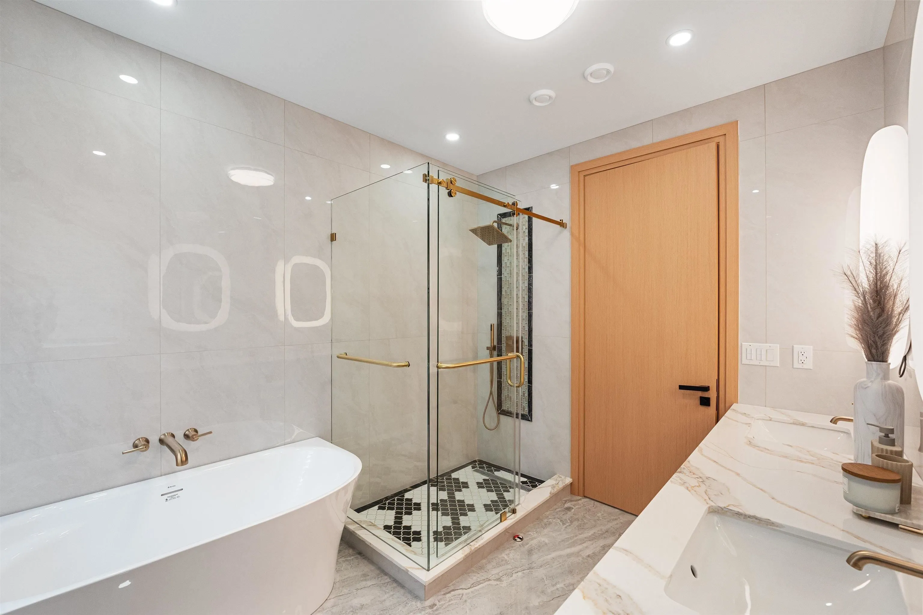 4503 W 15th Avenue #2