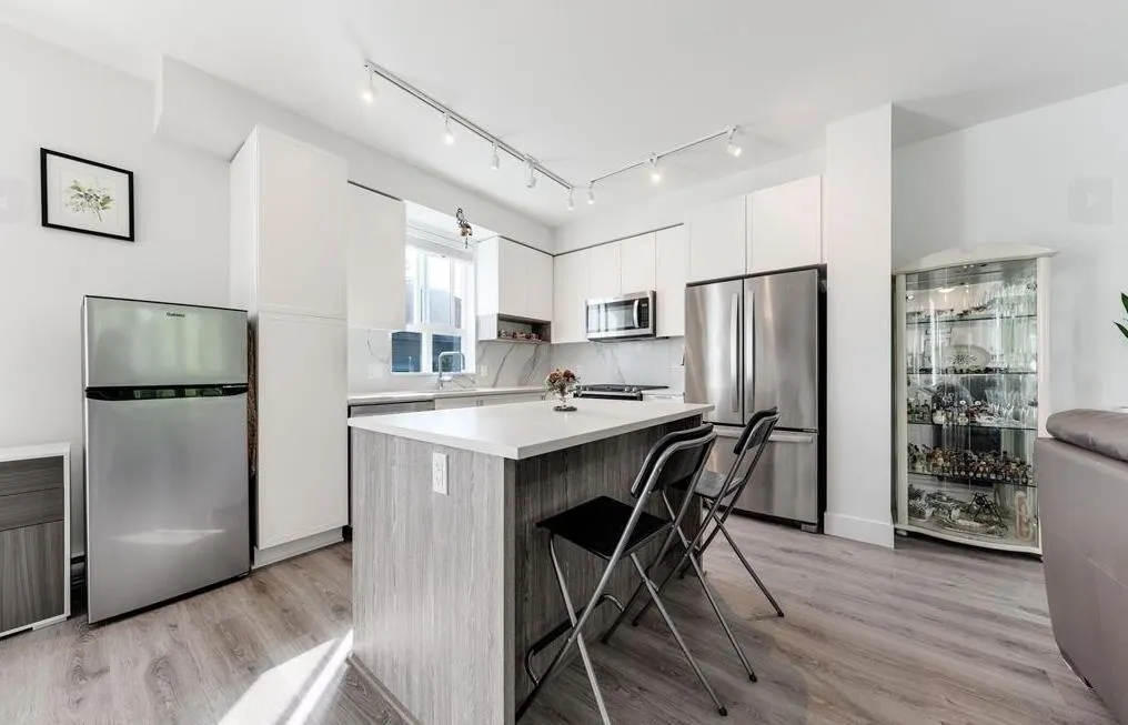 9688 162a Street #114